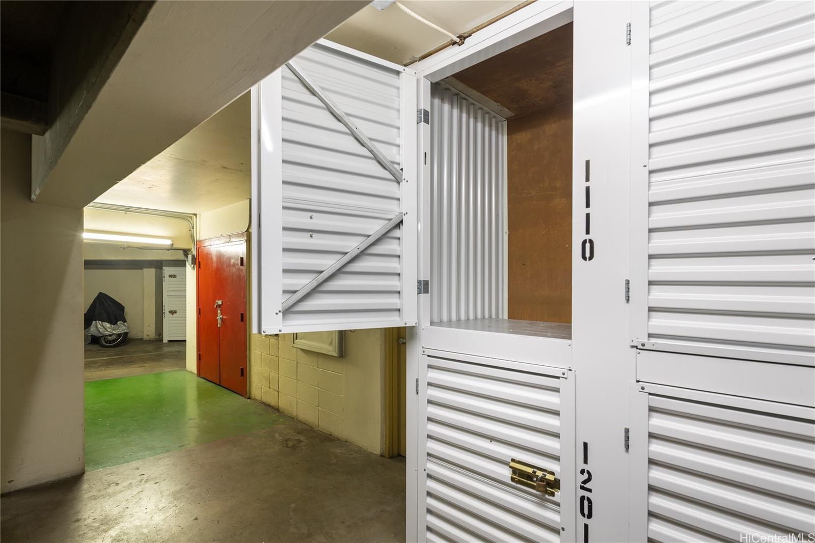 Kapiolani Manor condo # 1110, Honolulu, Hawaii - photo 19 of 24