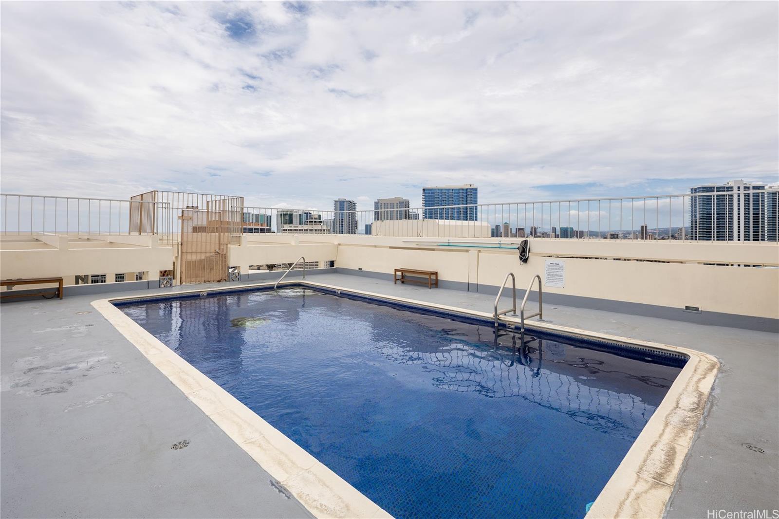 Kapiolani Manor condo # 1110, Honolulu, Hawaii - photo 20 of 24