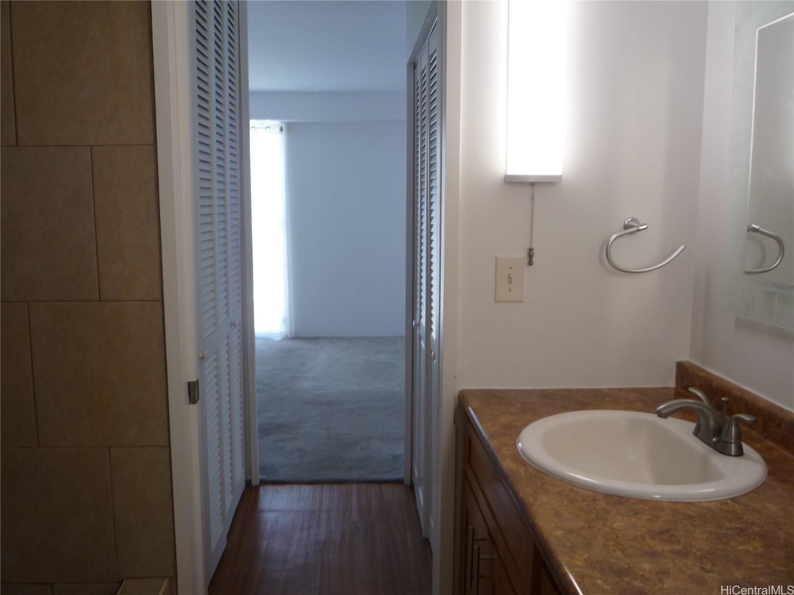 Kapiolani Manor condo # 1418, Honolulu, Hawaii - photo 7 of 11