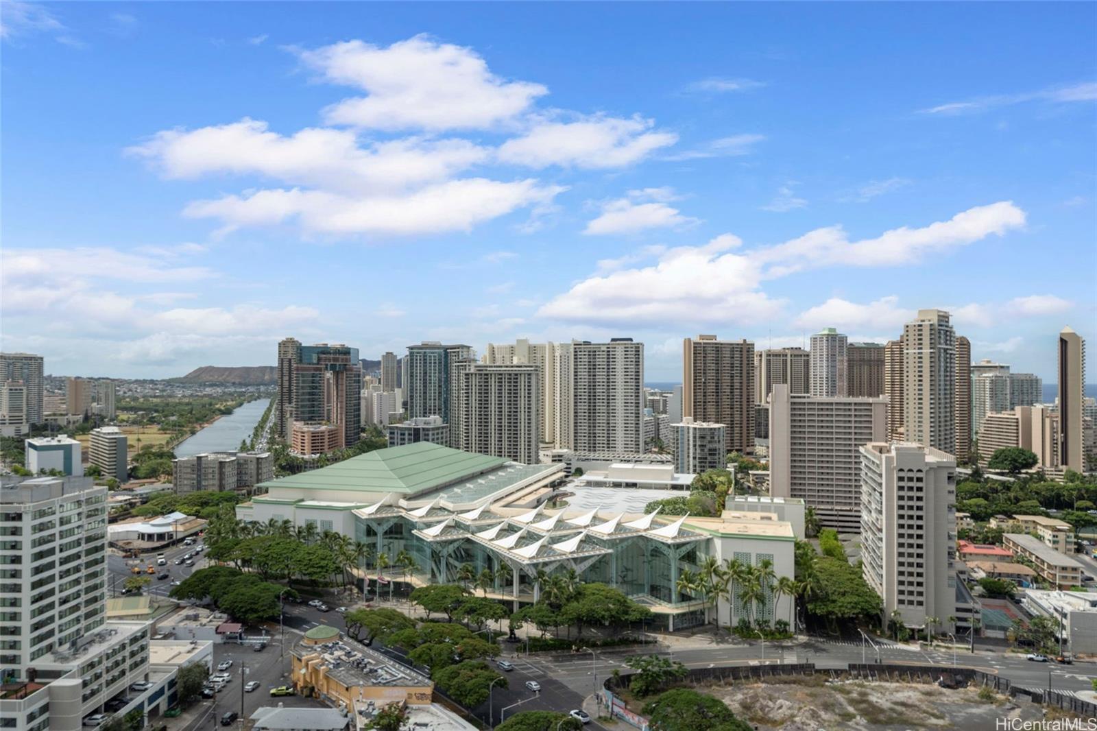 Kapiolani Manor condo # 1502, Honolulu, Hawaii - photo 20 of 24