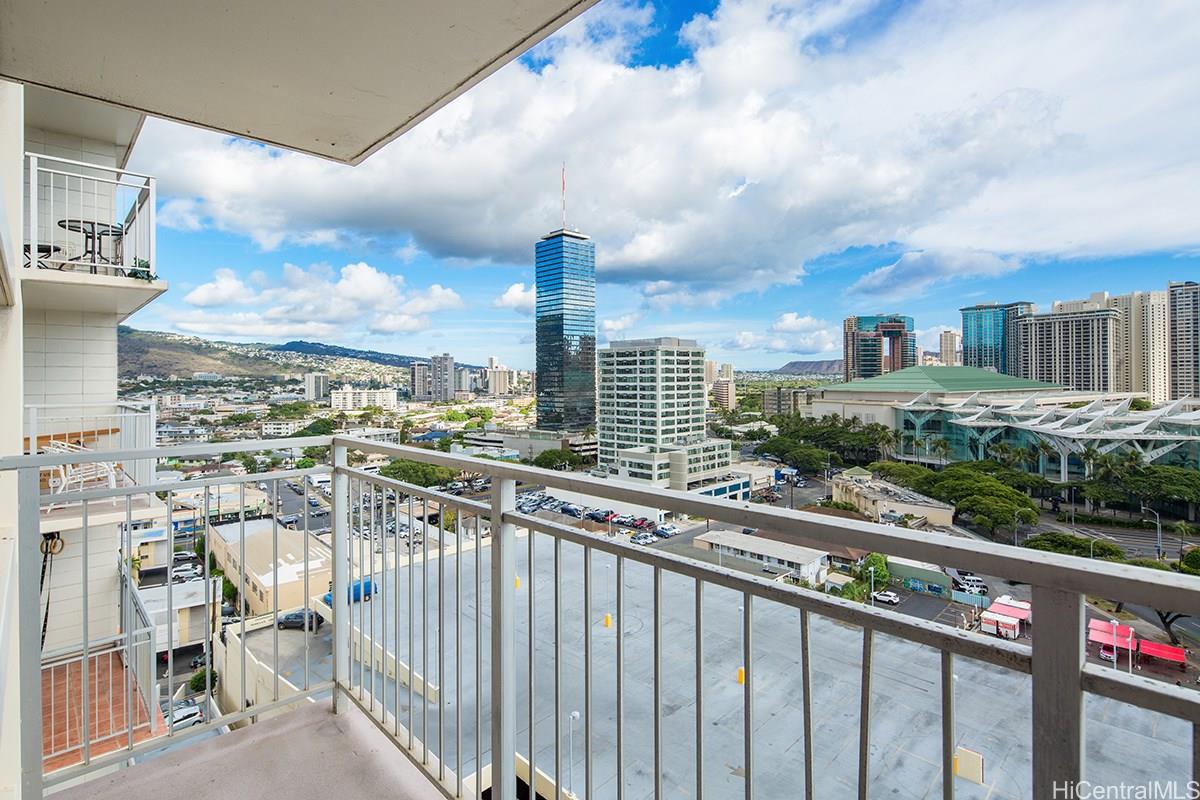 1655 Makaloa Street Honolulu - Rental - photo 7 of 12