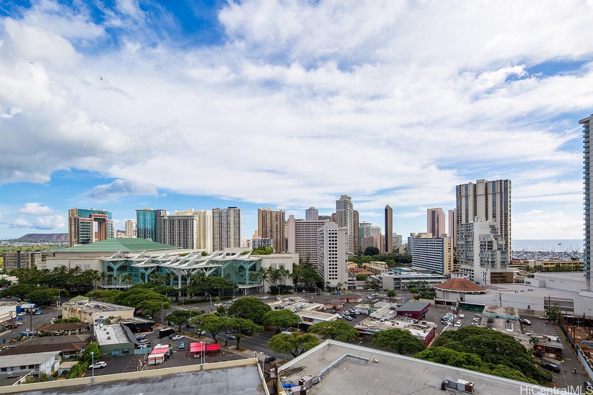 1655 Makaloa Street Honolulu - Rental - photo 8 of 12