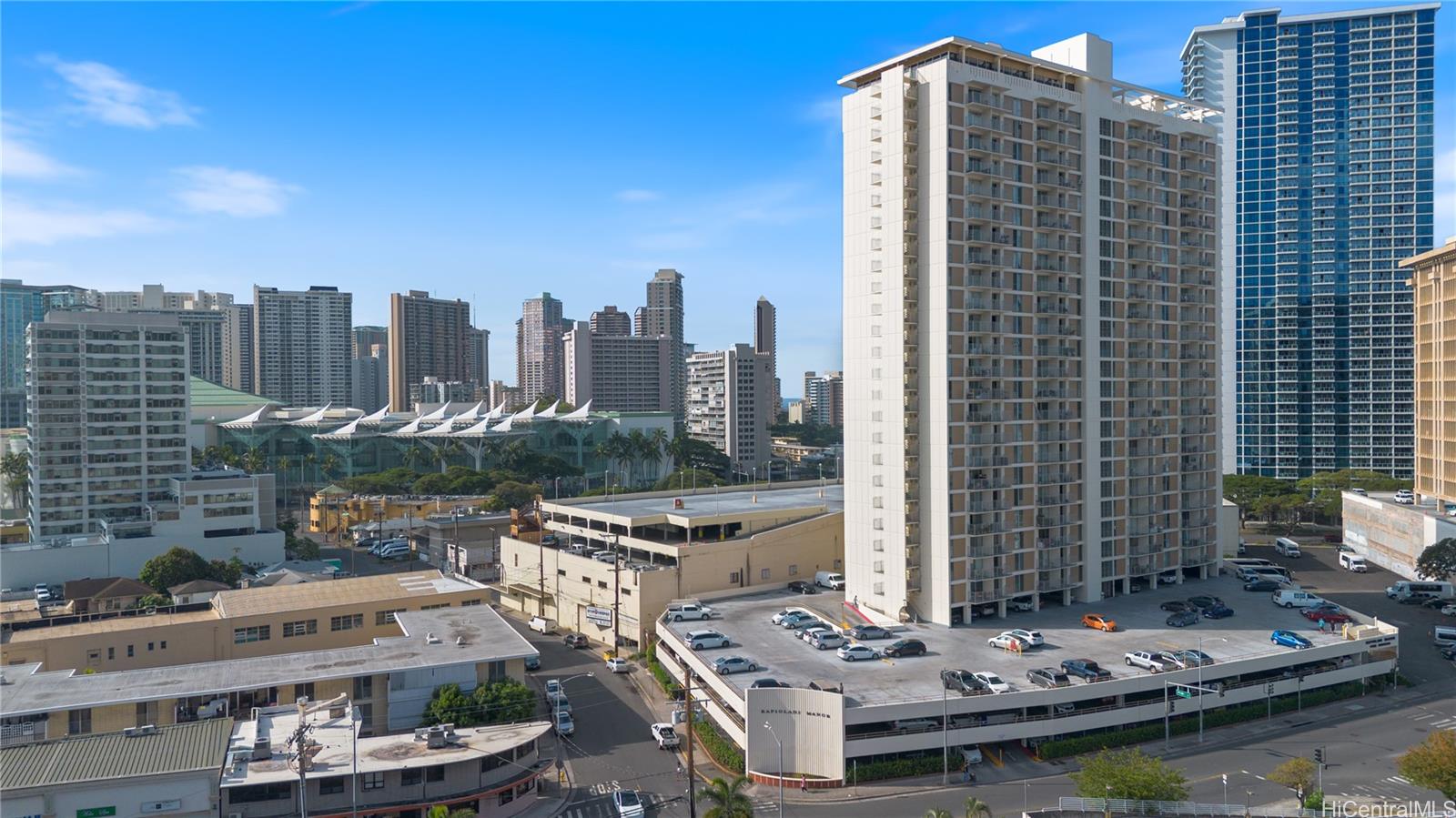 Kapiolani Manor condo # 1610, Honolulu, Hawaii - photo 7 of 20