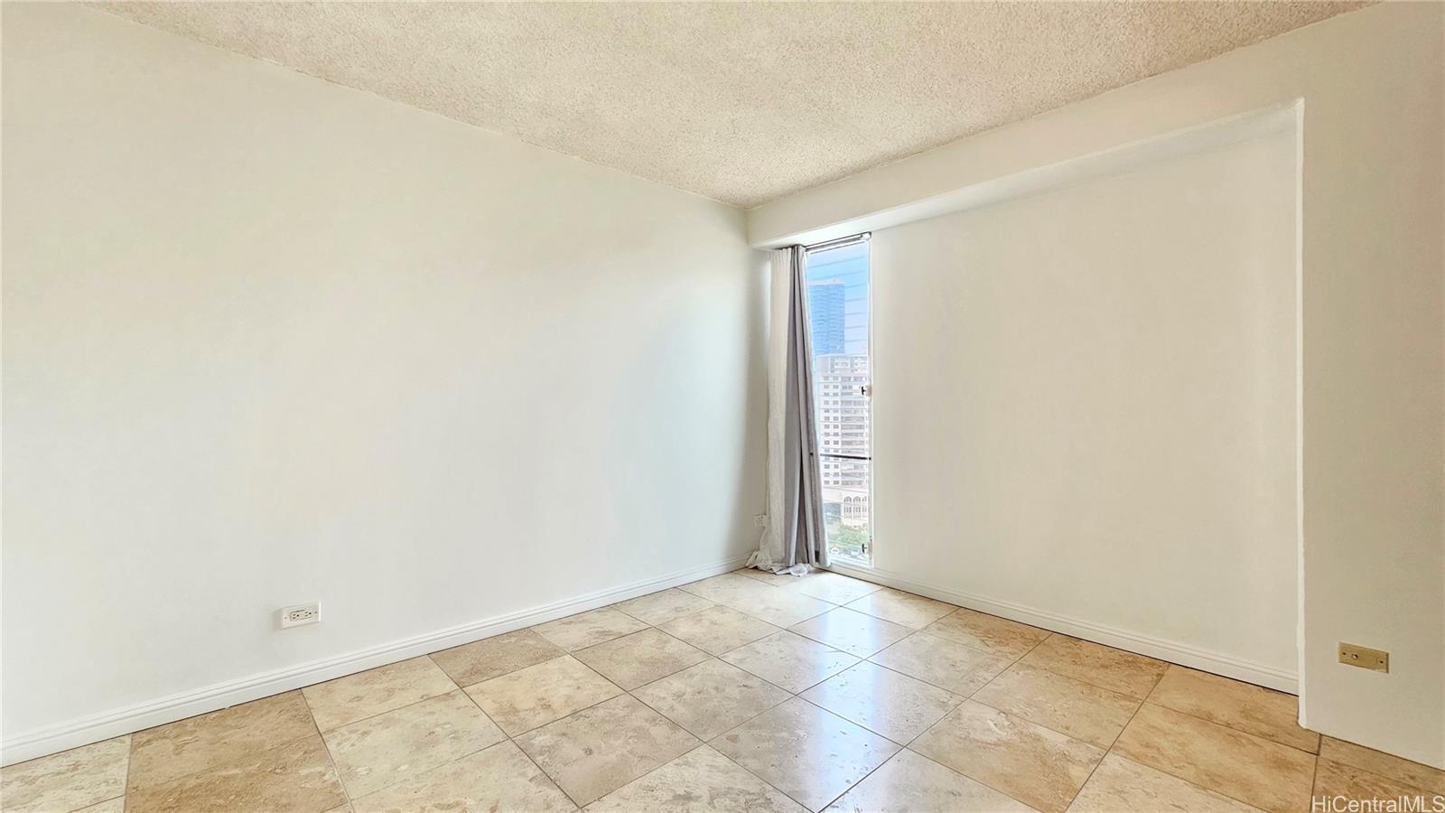 Kapiolani Manor condo # 1616, Honolulu, Hawaii - photo 11 of 22