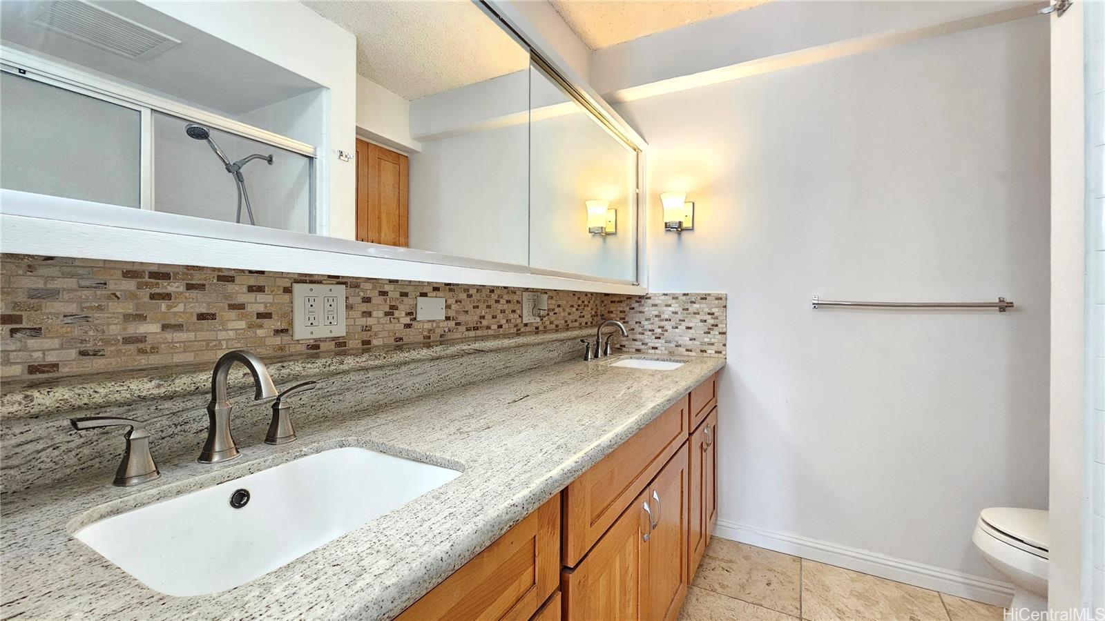 Kapiolani Manor condo # 1616, Honolulu, Hawaii - photo 3 of 22