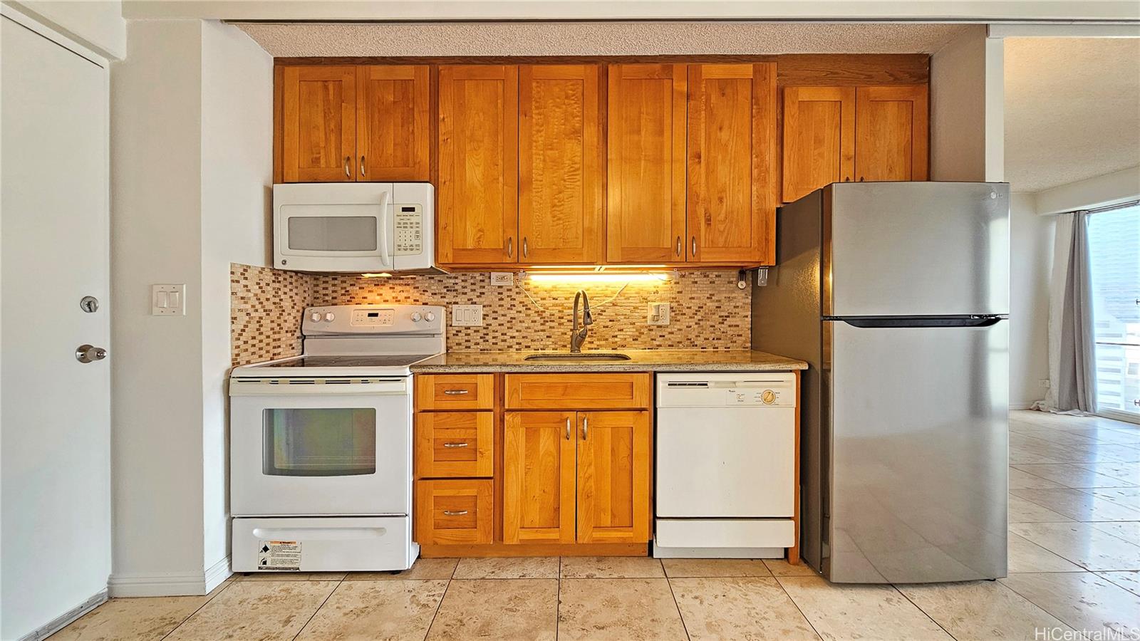 Kapiolani Manor condo # 1616, Honolulu, Hawaii - photo 7 of 22