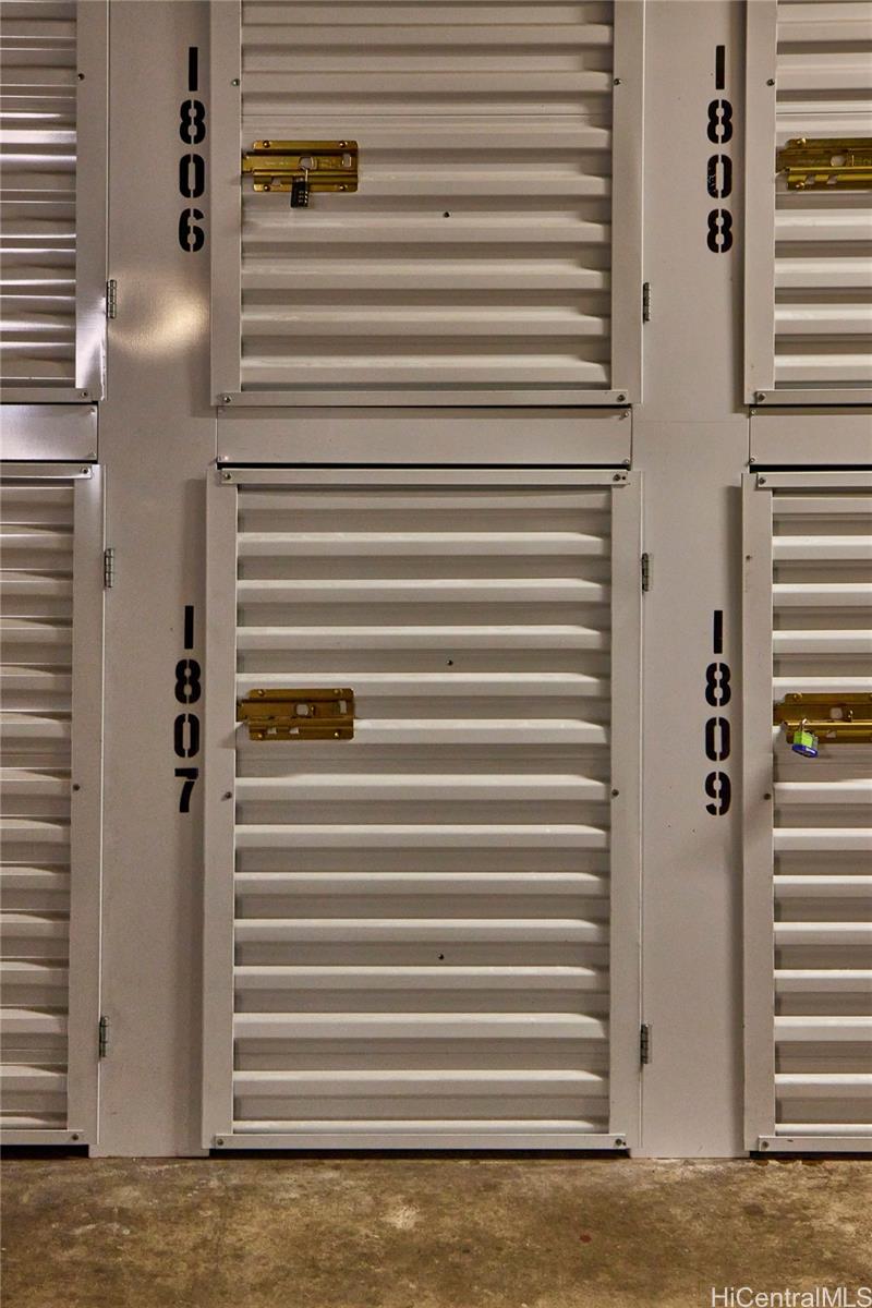 Kapiolani Manor condo # 1807, Honolulu, Hawaii - photo 18 of 25