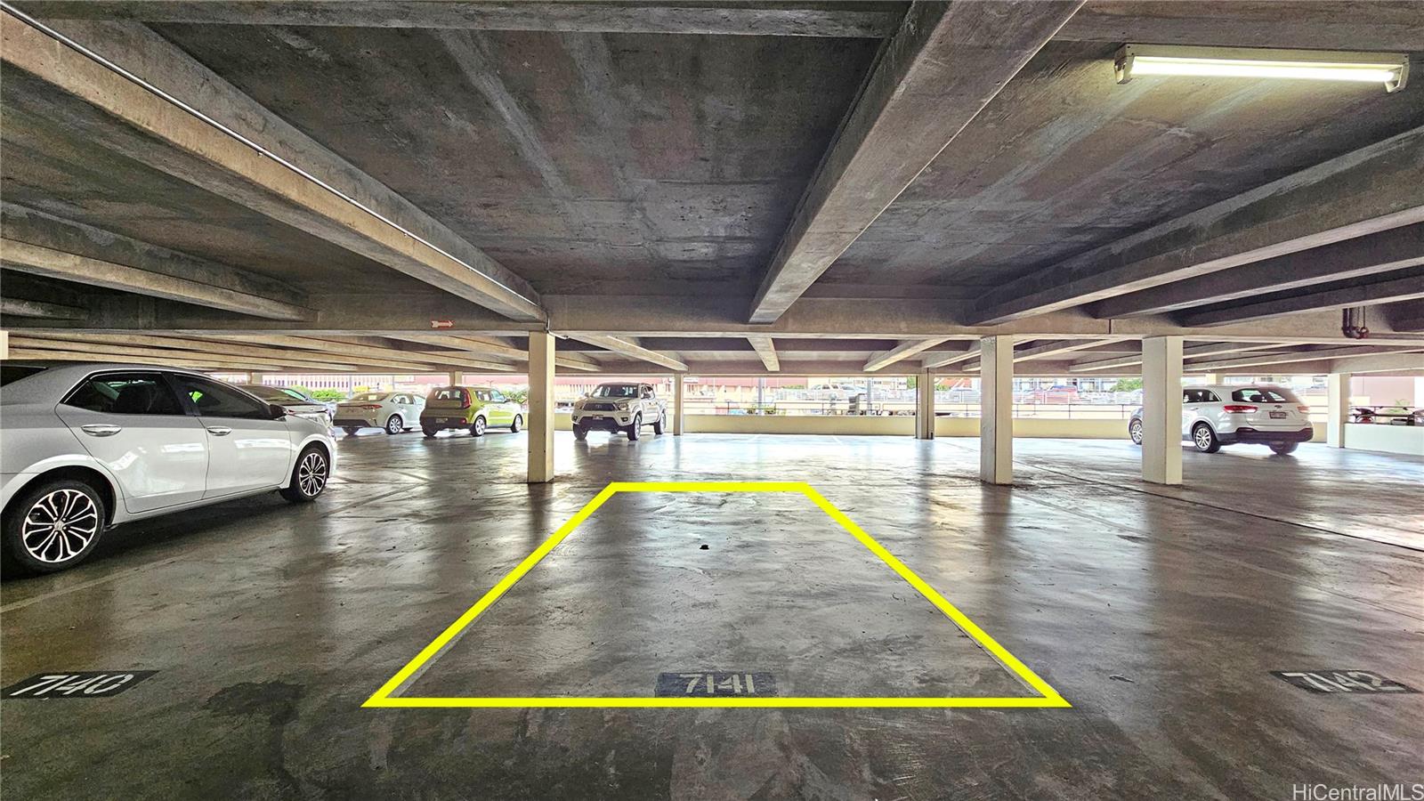 Kapiolani Manor condo # 1808, Honolulu, Hawaii - photo 12 of 21