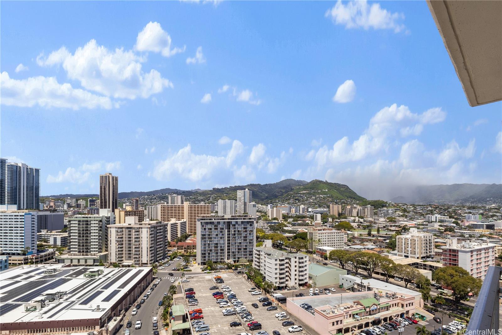 Kapiolani Manor condo # 1904, Honolulu, Hawaii - photo 17 of 20