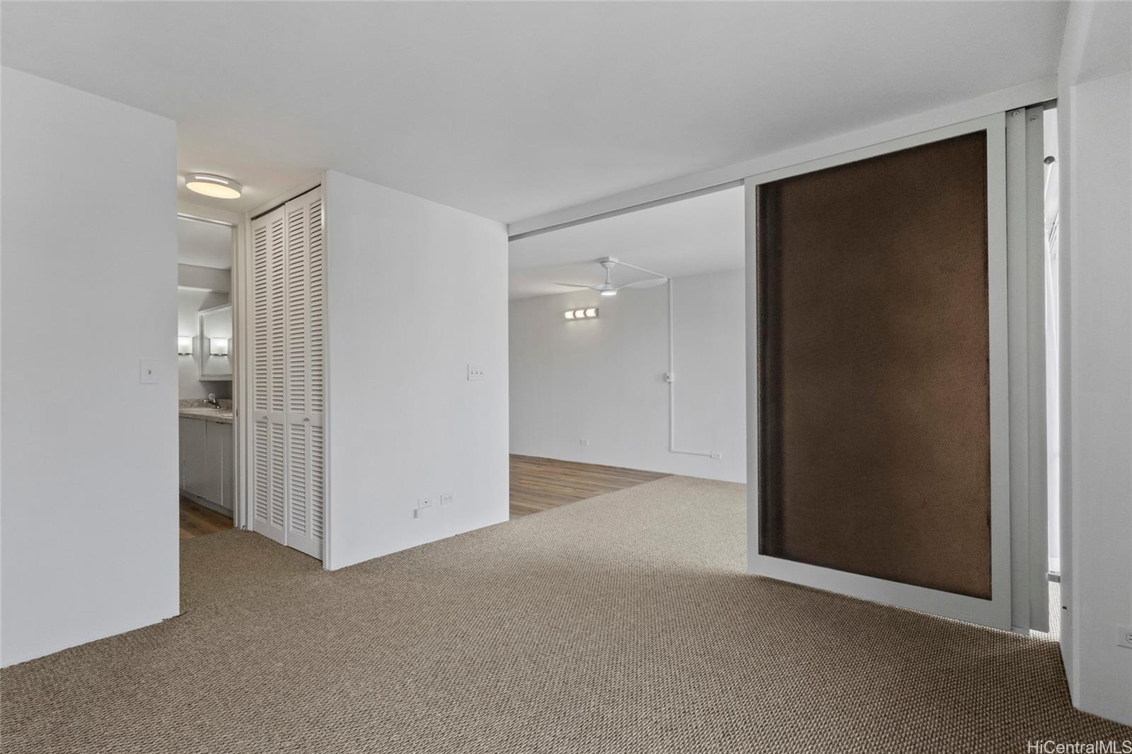 Kapiolani Manor condo # 2115, Honolulu, Hawaii - photo 12 of 22