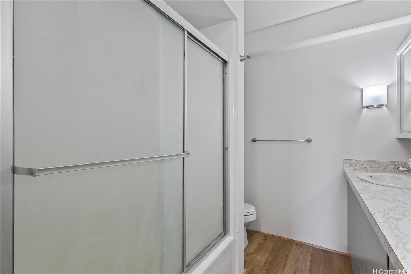 Kapiolani Manor condo # 2115, Honolulu, Hawaii - photo 14 of 22