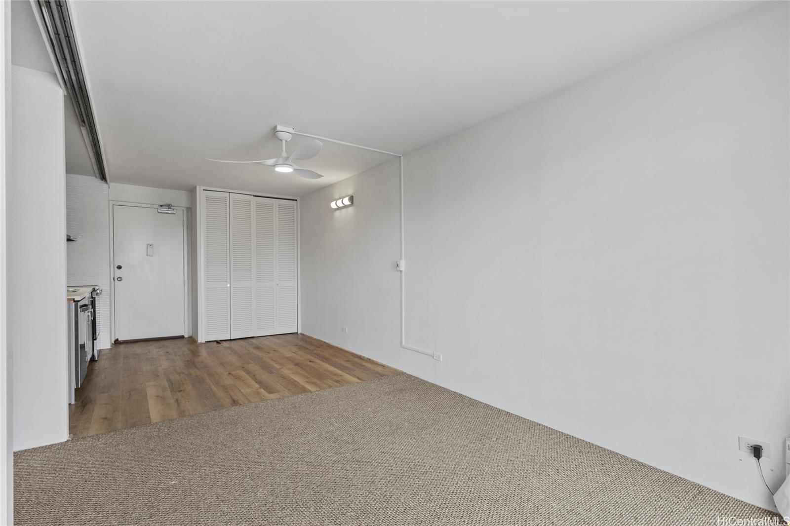 Kapiolani Manor condo # 2115, Honolulu, Hawaii - photo 6 of 22