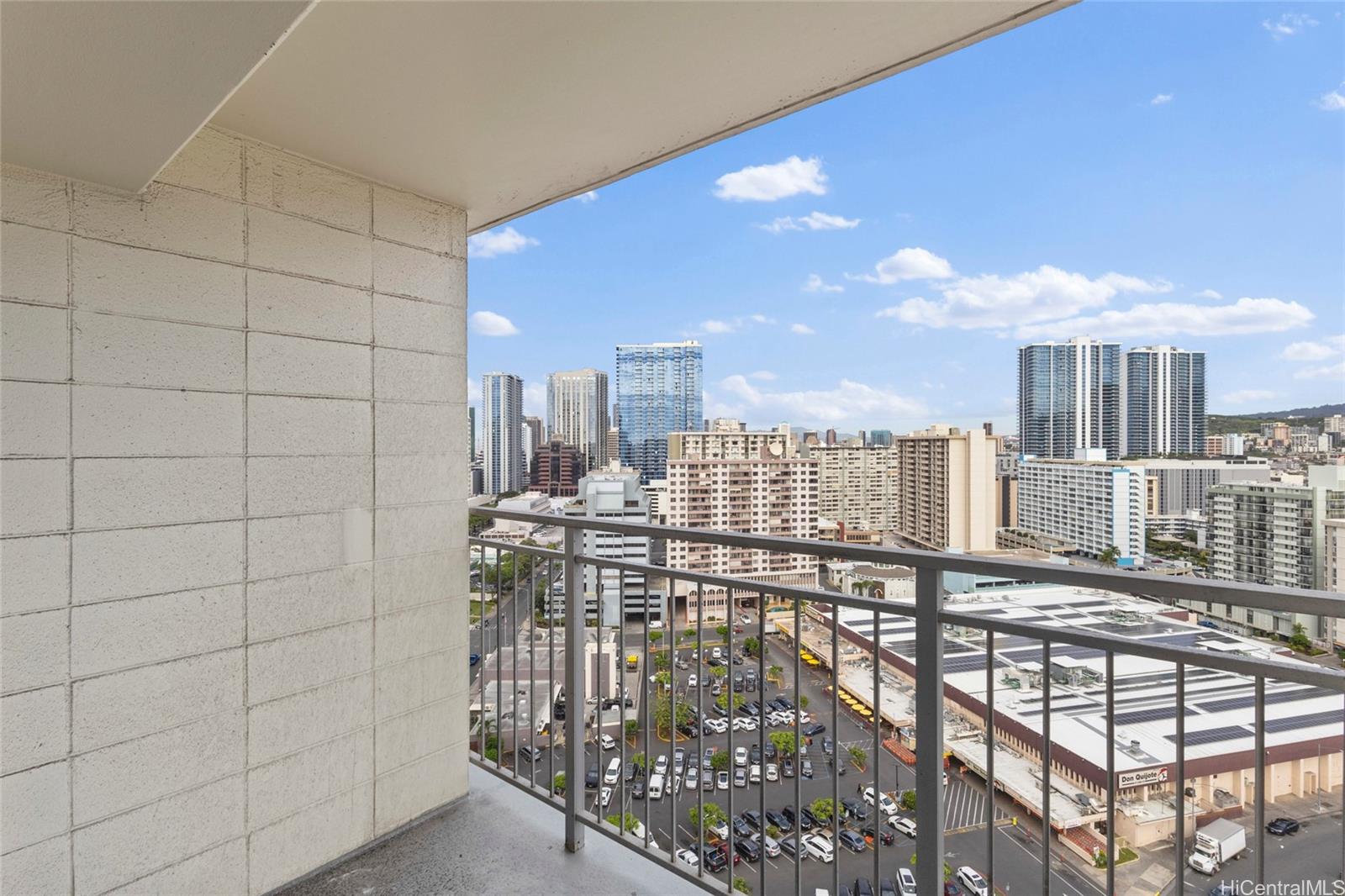 Kapiolani Manor condo # 2115, Honolulu, Hawaii - photo 9 of 22