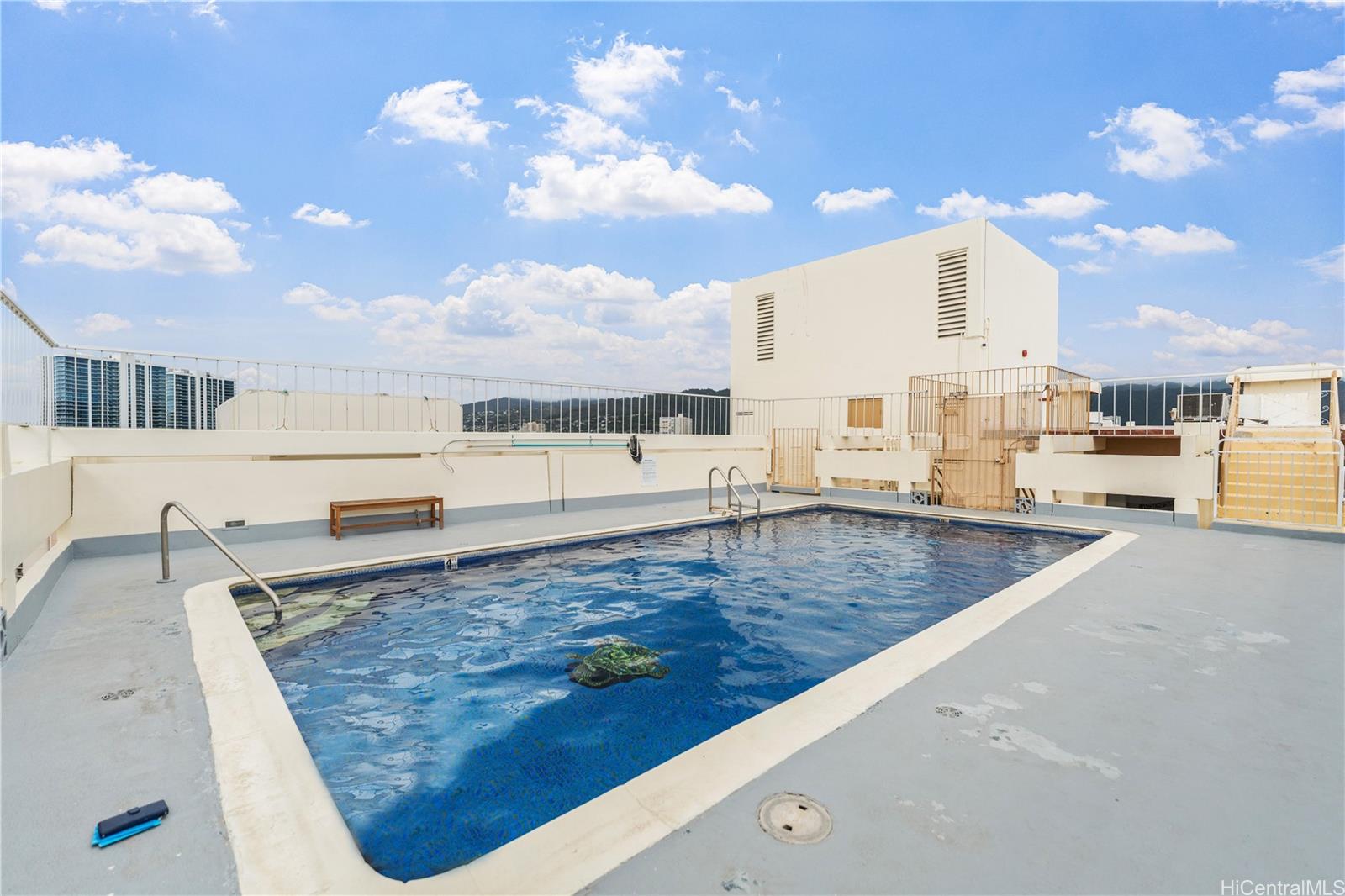 Kapiolani Manor condo # 2610, Honolulu, Hawaii - photo 18 of 23