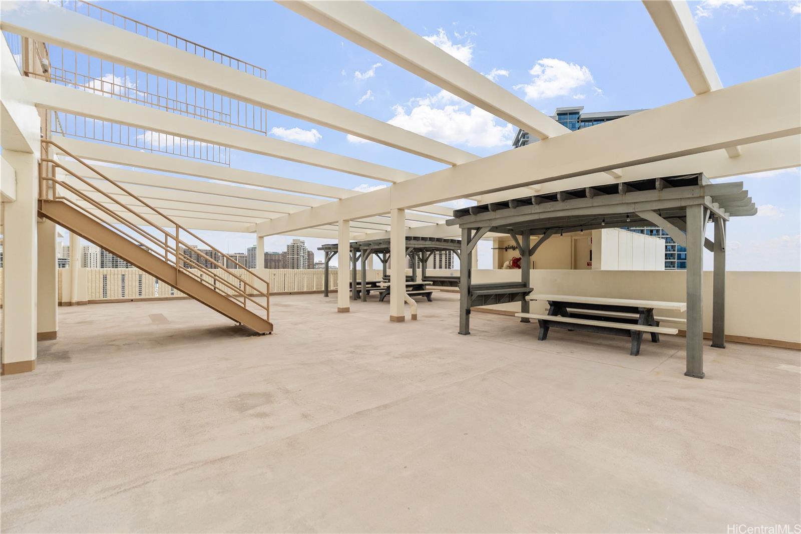 Kapiolani Manor condo # 2610, Honolulu, Hawaii - photo 19 of 23