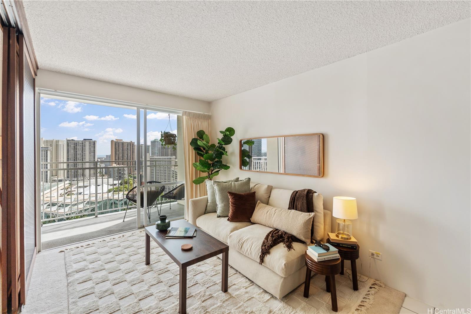 Kapiolani Manor condo # 2610, Honolulu, Hawaii - photo 4 of 23