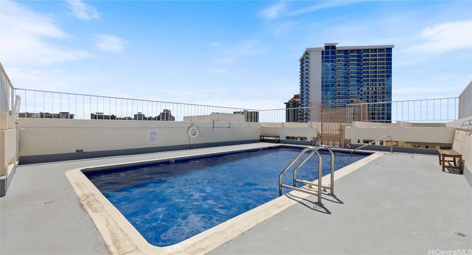 Kapiolani Manor condo # 406, Honolulu, Hawaii - photo 11 of 20