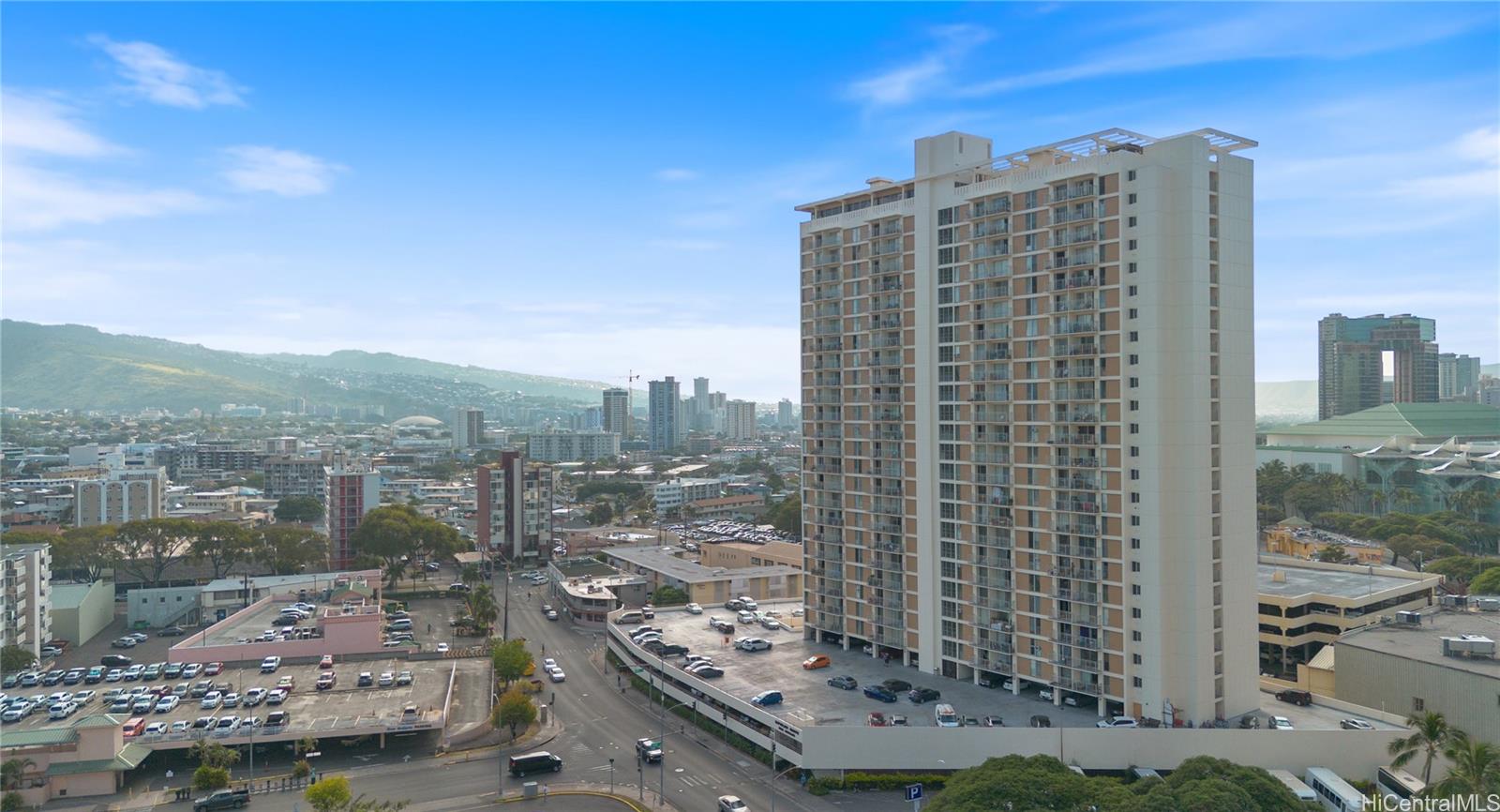 Kapiolani Manor condo # 406, Honolulu, Hawaii - photo 18 of 20