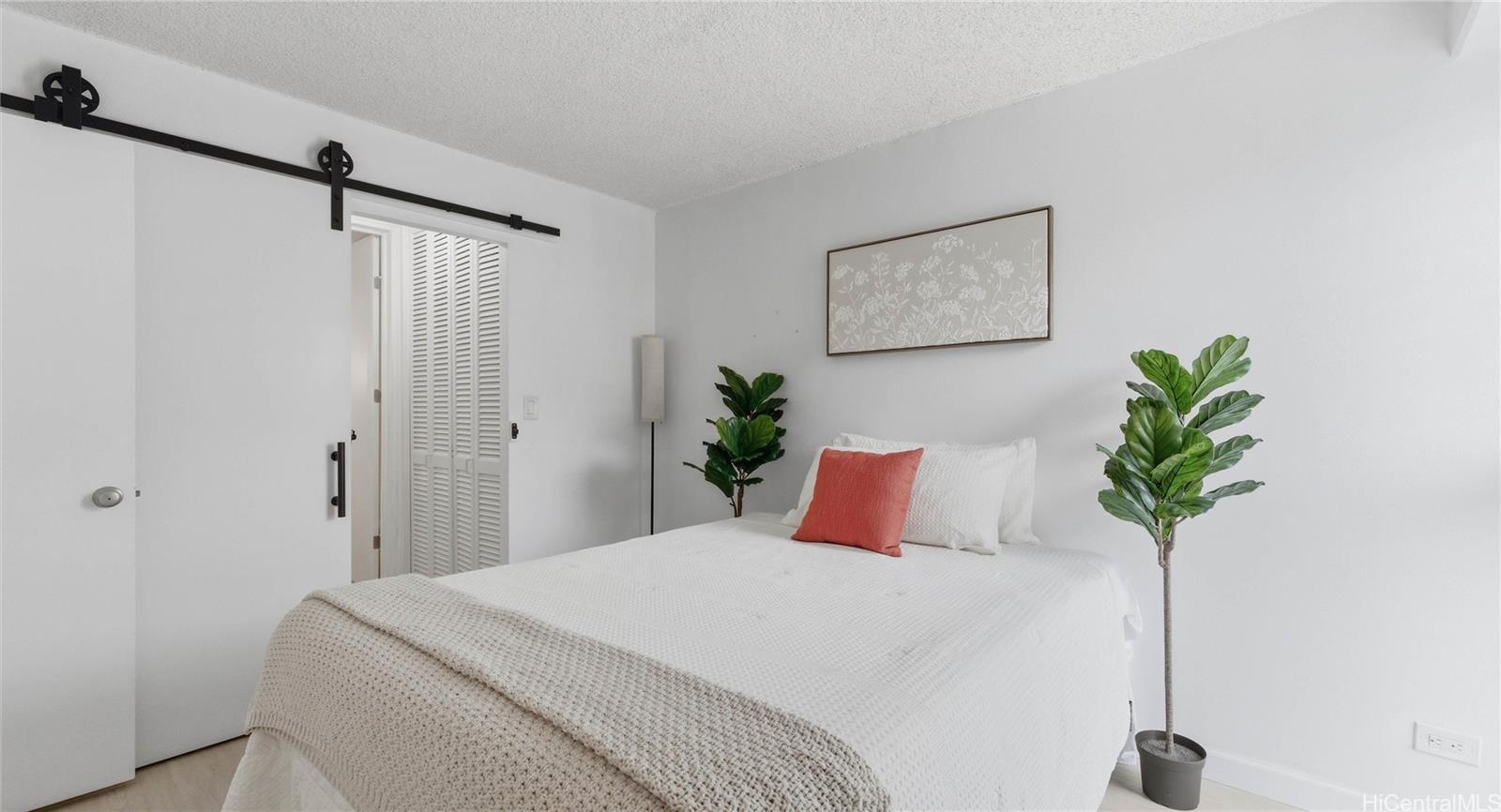 Kapiolani Manor condo # 406, Honolulu, Hawaii - photo 6 of 20