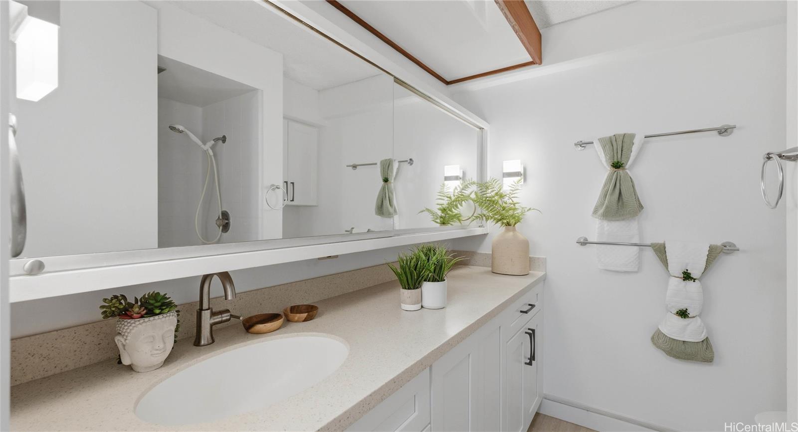 Kapiolani Manor condo # 406, Honolulu, Hawaii - photo 8 of 20