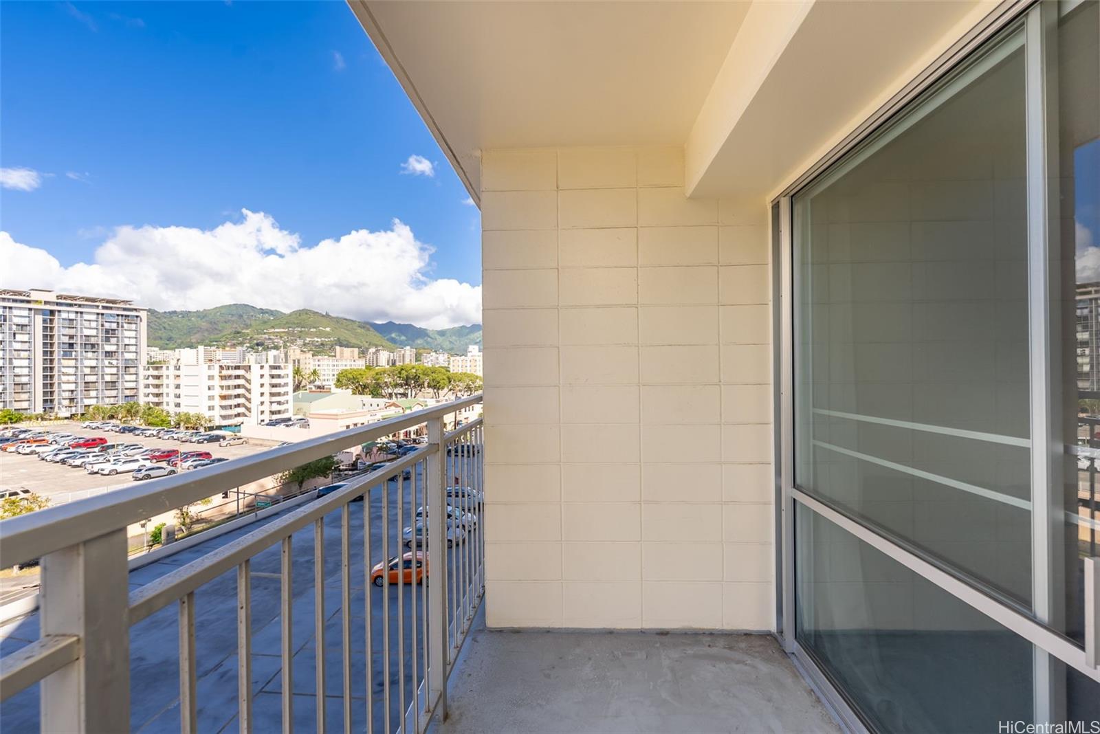 Kapiolani Manor condo # 703, Honolulu, Hawaii - photo 14 of 20