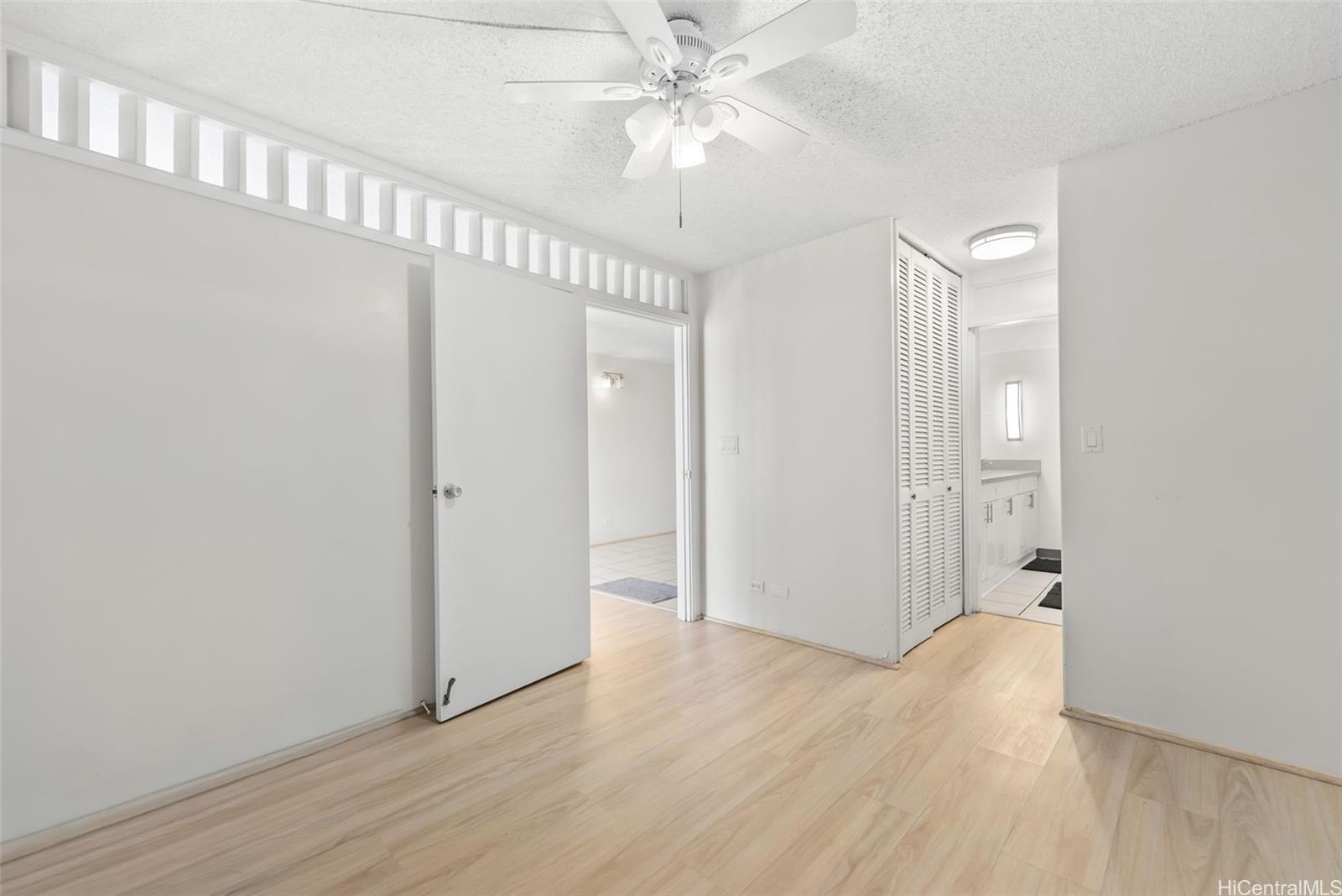 Kapiolani Manor condo # 703, Honolulu, Hawaii - photo 7 of 20