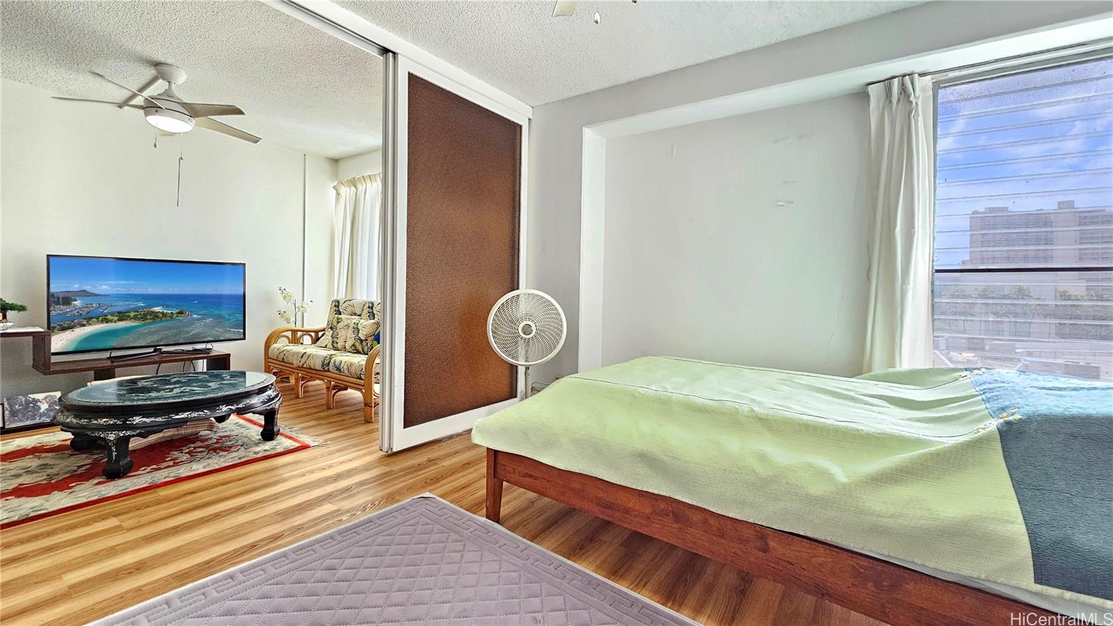 Kapiolani Manor condo # 705, Honolulu, Hawaii - photo 9 of 20