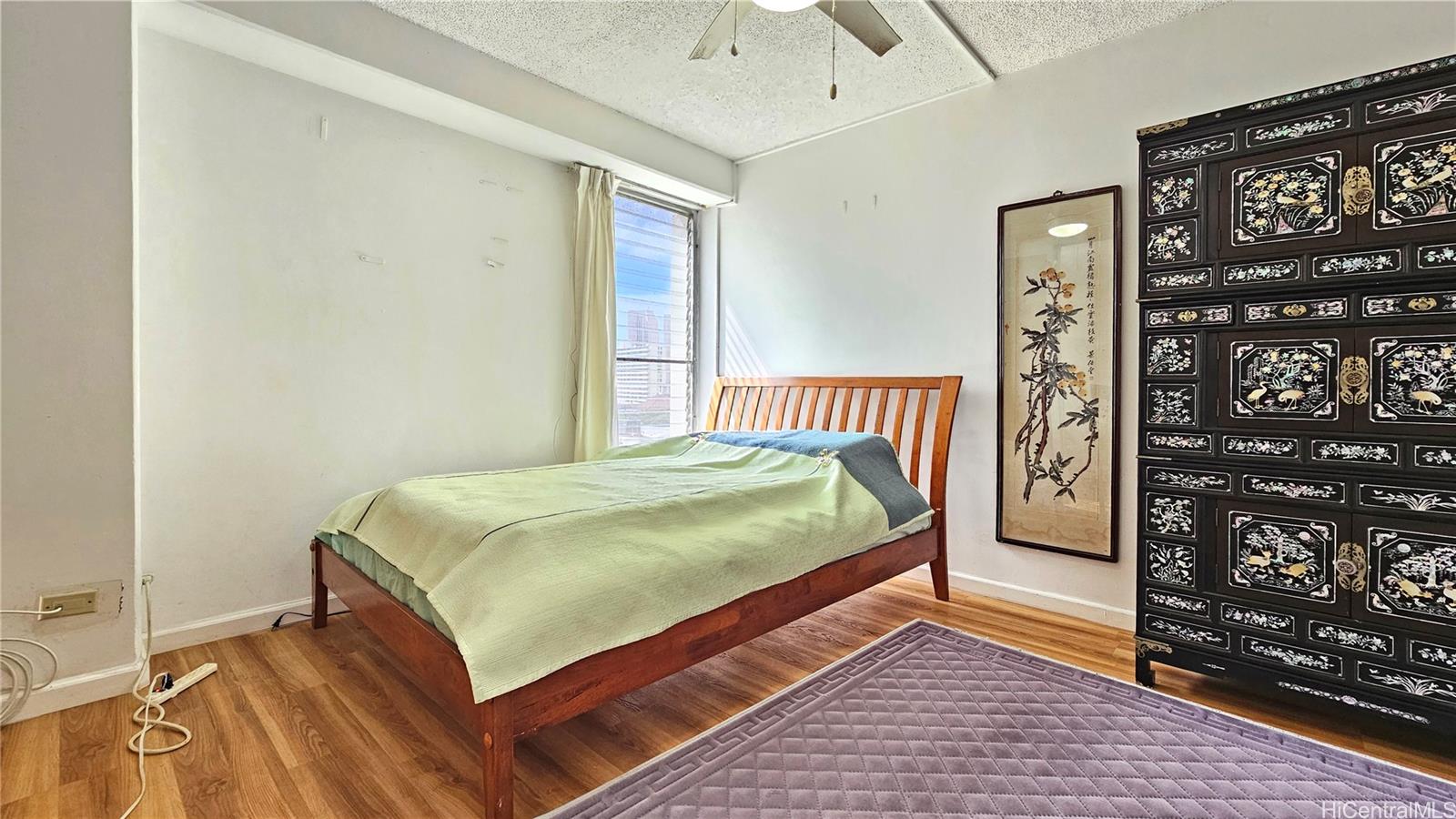 Kapiolani Manor condo # 705, Honolulu, Hawaii - photo 10 of 20