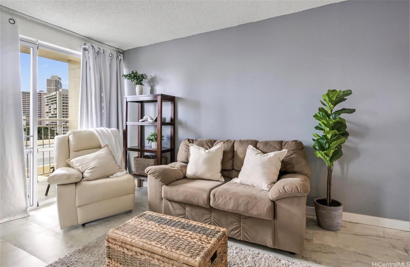 Kapiolani Manor condo # 812, Honolulu, Hawaii - photo 9 of 25