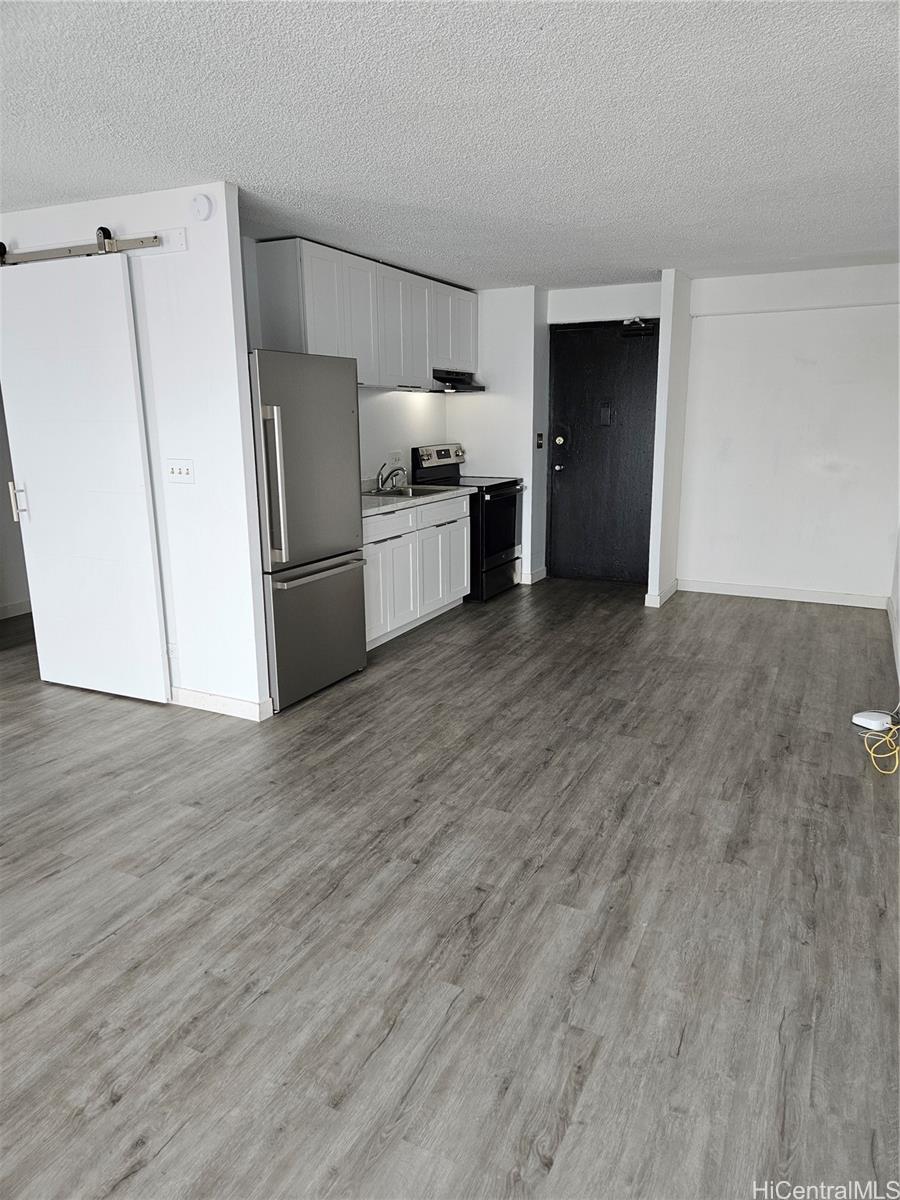 Kapiolani Manor condo # 915, Honolulu, Hawaii - photo 2 of 15