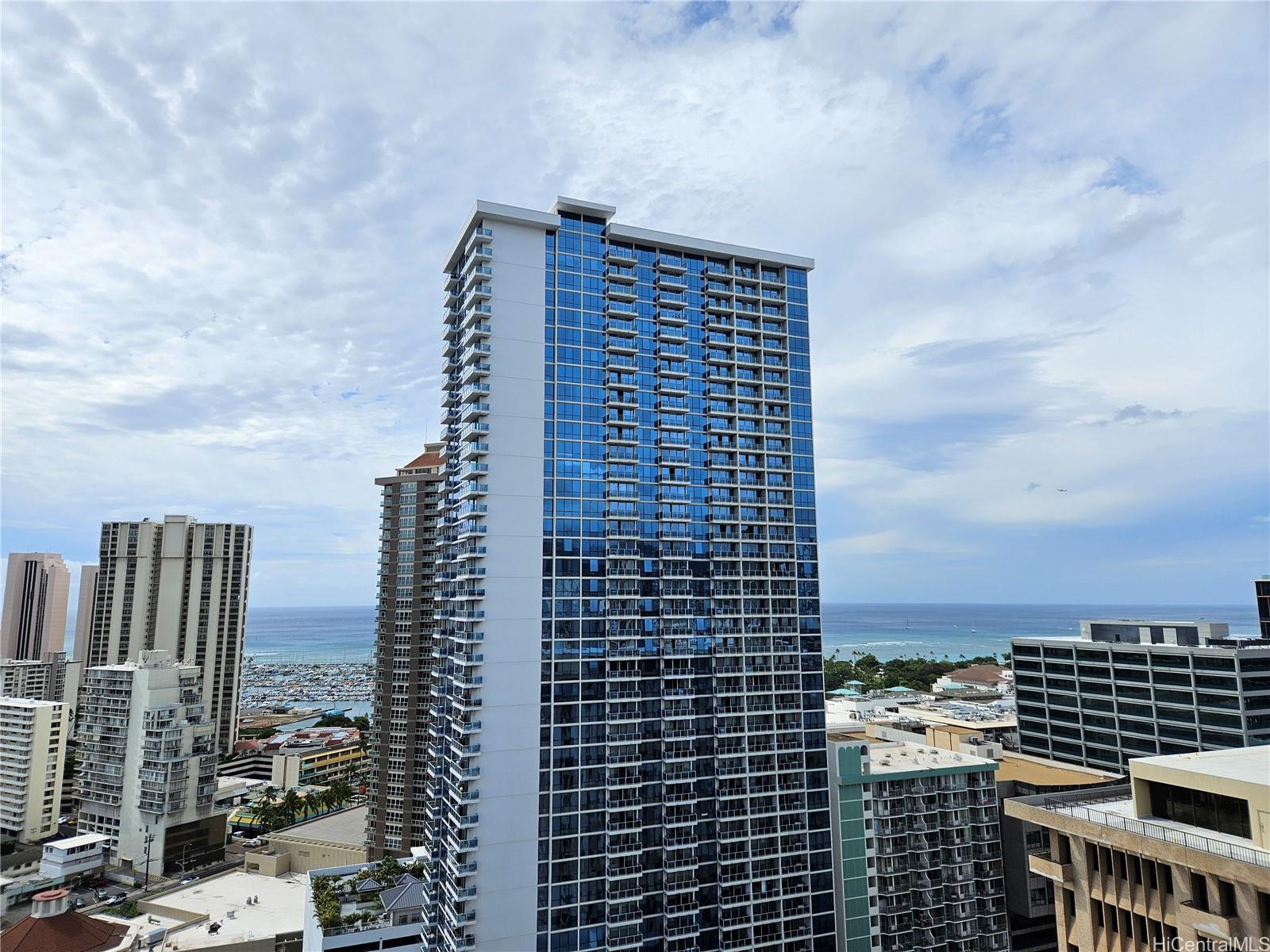 Kapiolani Manor condo # 915, Honolulu, Hawaii - photo 14 of 15
