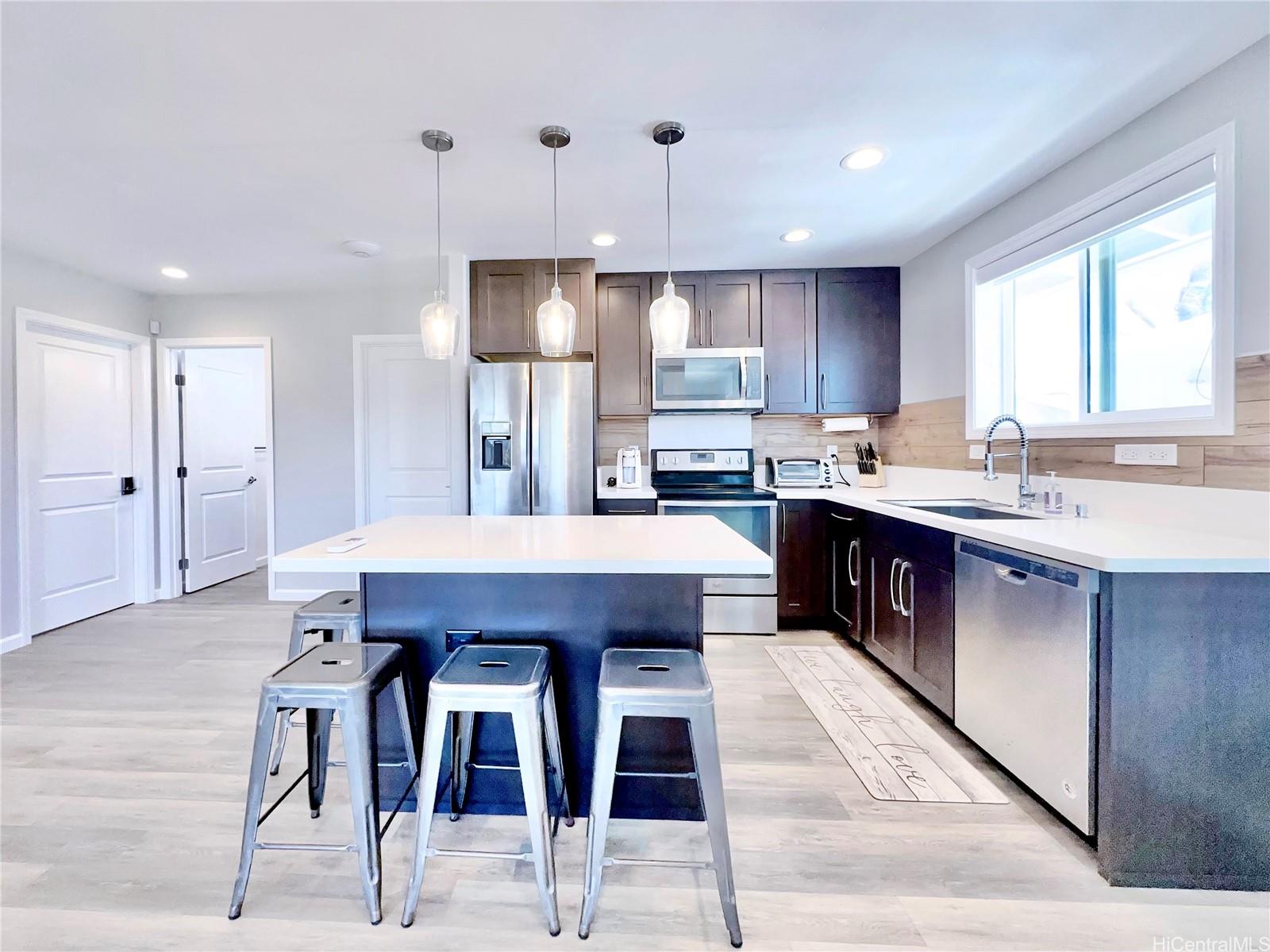 1657 Alaneo Street Honolulu - Rental - photo 6 of 12