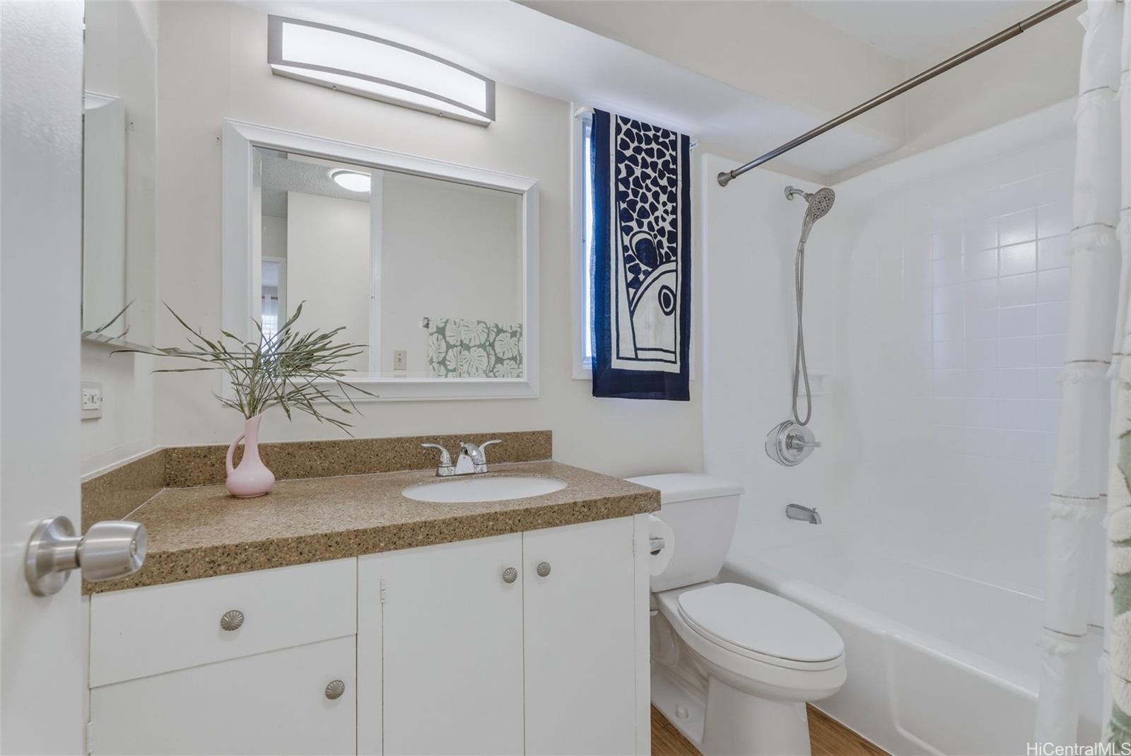 Kealoha Arms condo # 305, Honolulu, Hawaii - photo 13 of 18