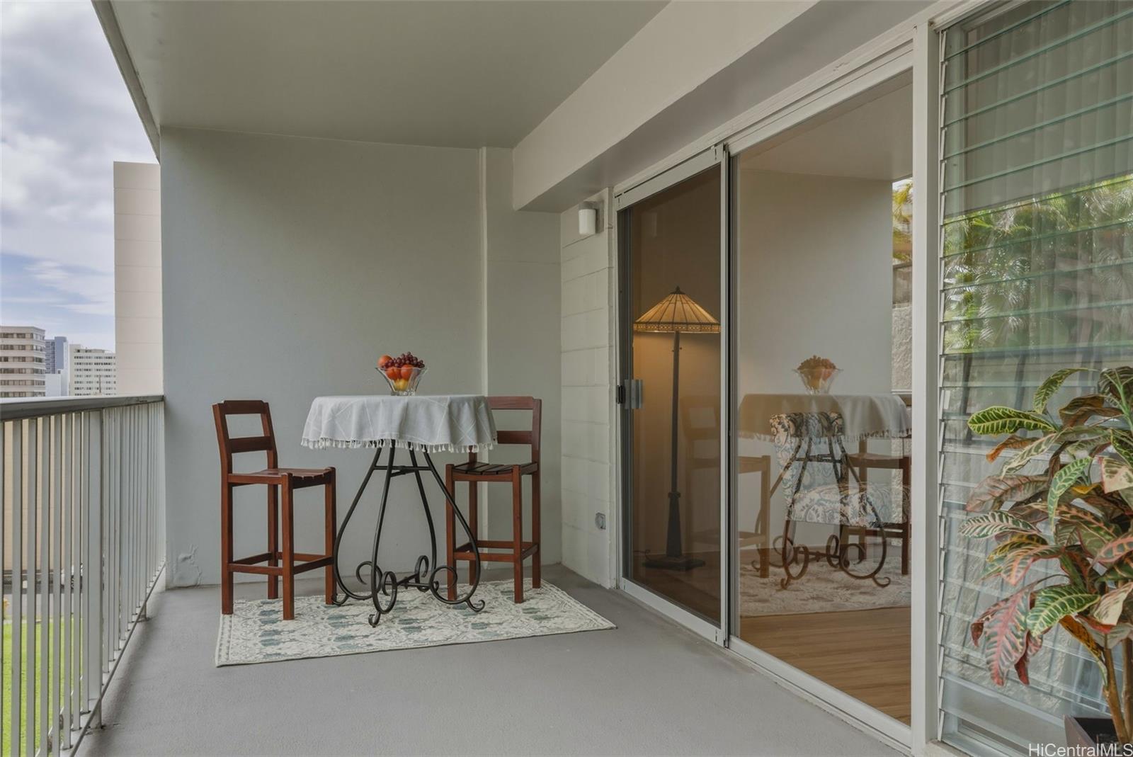 Kealoha Arms condo # 305, Honolulu, Hawaii - photo 4 of 18