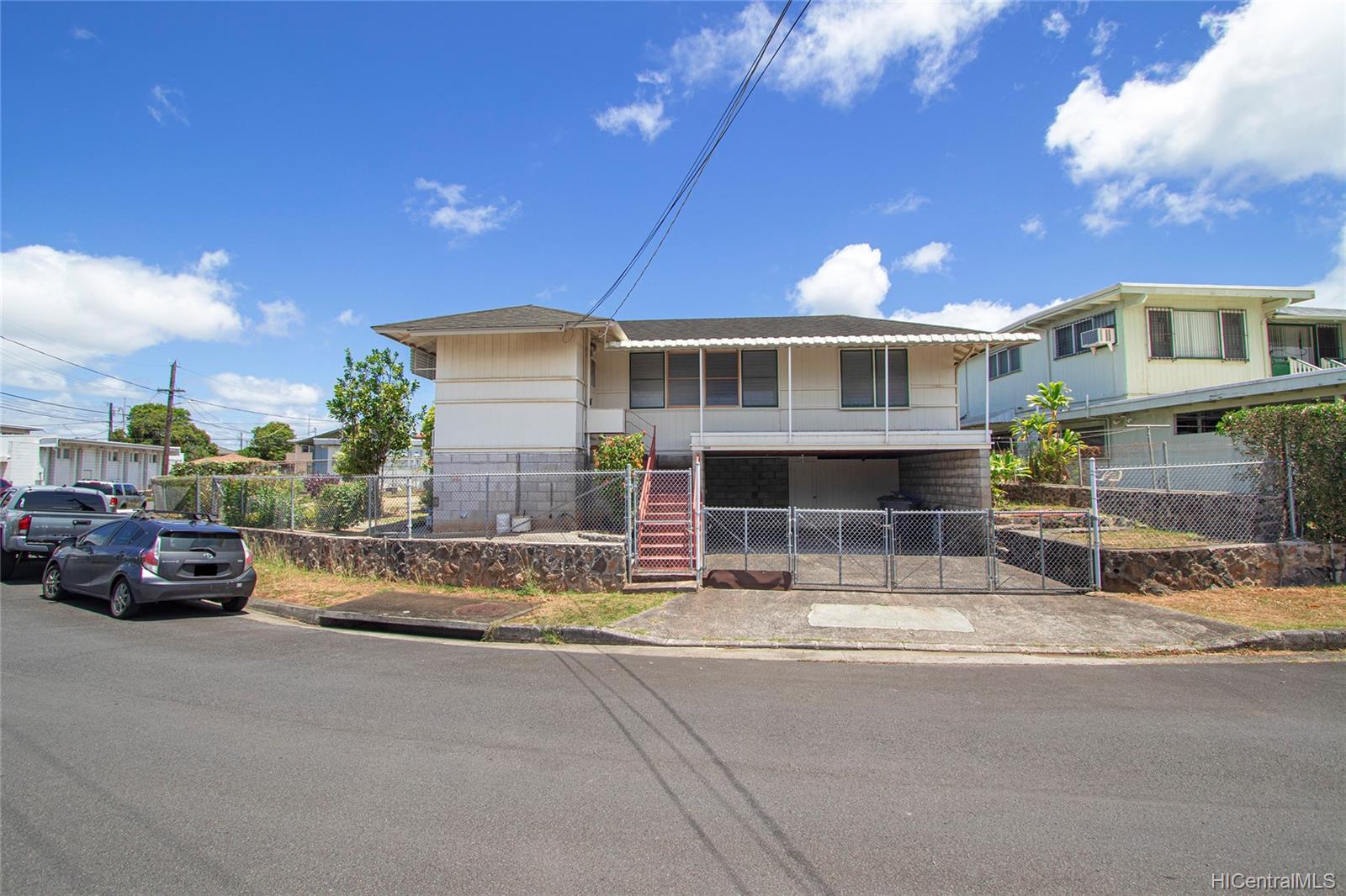 1658 Lima Street , Honolulu, Hi 96819 Kalihilower