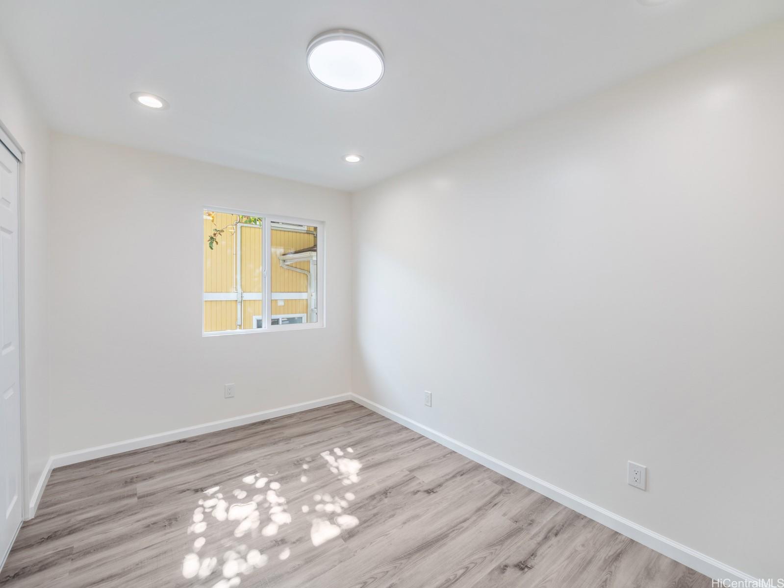 1659  Leilehua Lane Punchbowl Area, Honolulu home - photo 18 of 25