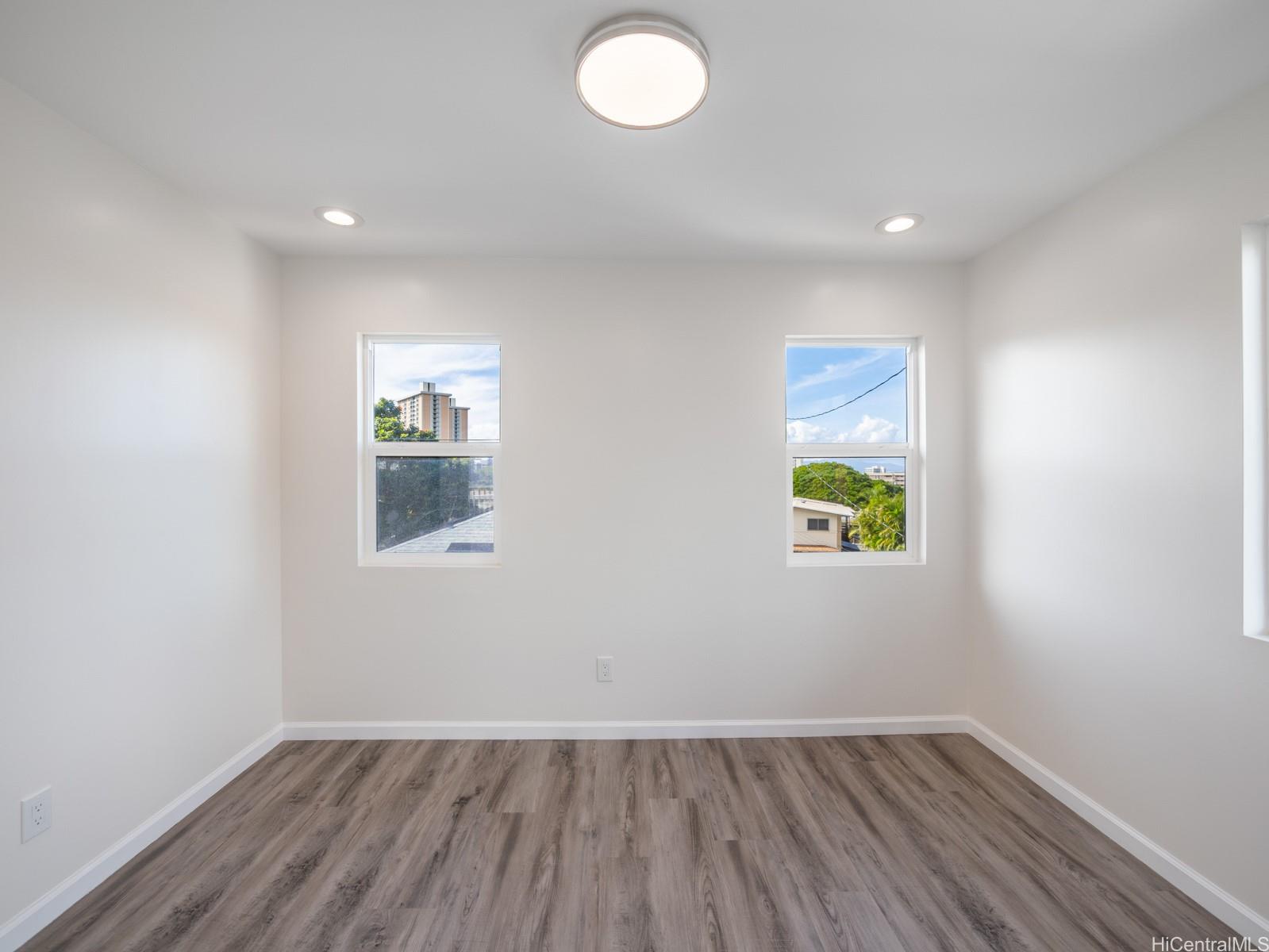 1659  Leilehua Lane Punchbowl Area, Honolulu home - photo 19 of 25