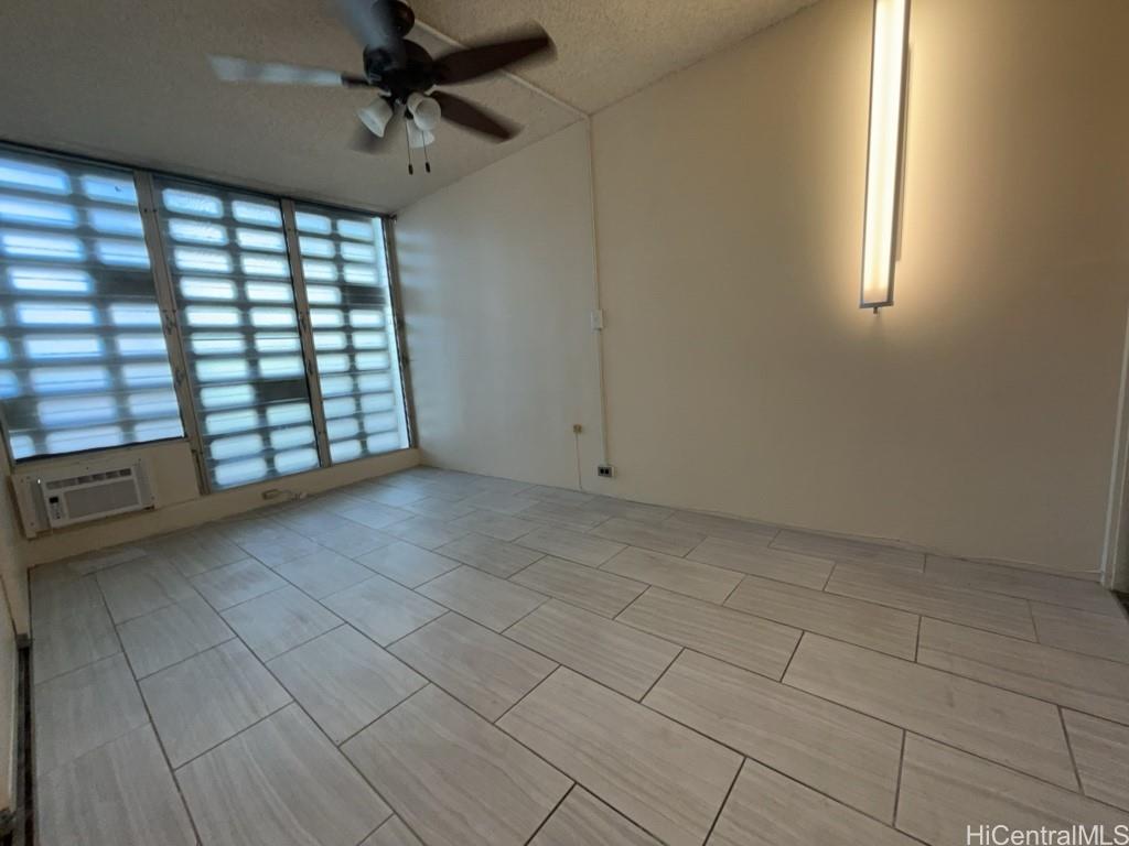 1660 Kalakaua Ave Honolulu - Rental - photo 6 of 12