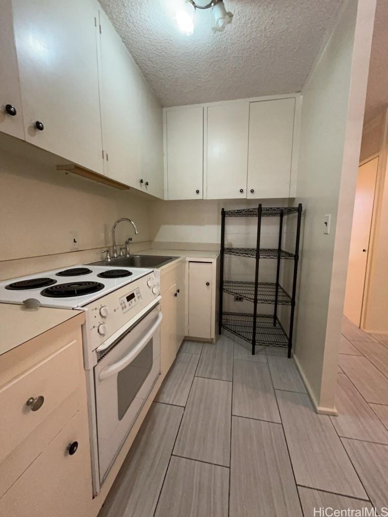 1660 Kalakaua Ave Honolulu - Rental - photo 10 of 12