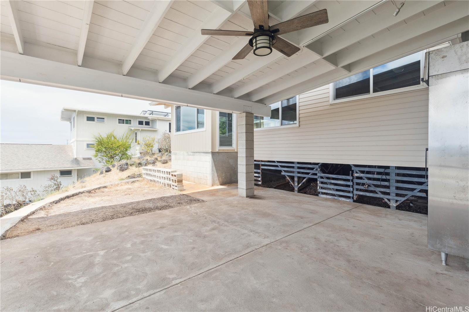 1661  Hakuaina Place Moanalua Gardens, Honolulu home - photo 14 of 25