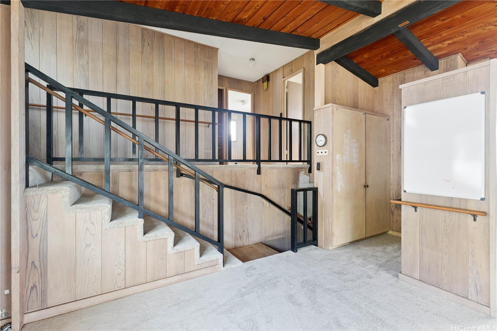 1661  Hakuaina Place Moanalua Gardens, Honolulu home - photo 16 of 25