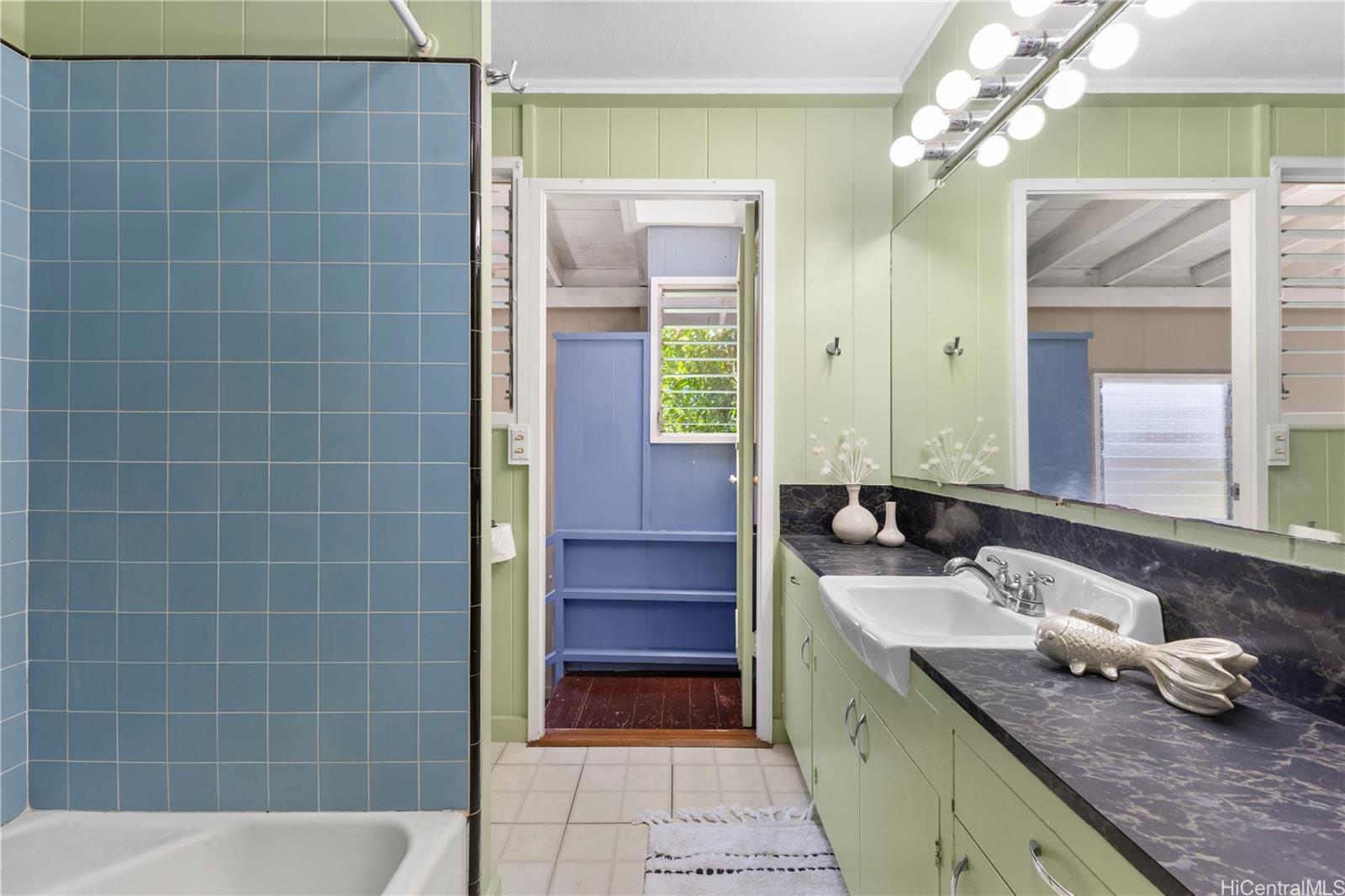 1666 A  Walea Street Wahiawa Heights, Central home - photo 14 of 24