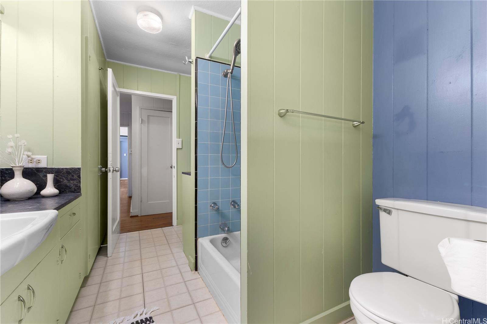 1666 A  Walea Street Wahiawa Heights, Central home - photo 15 of 24