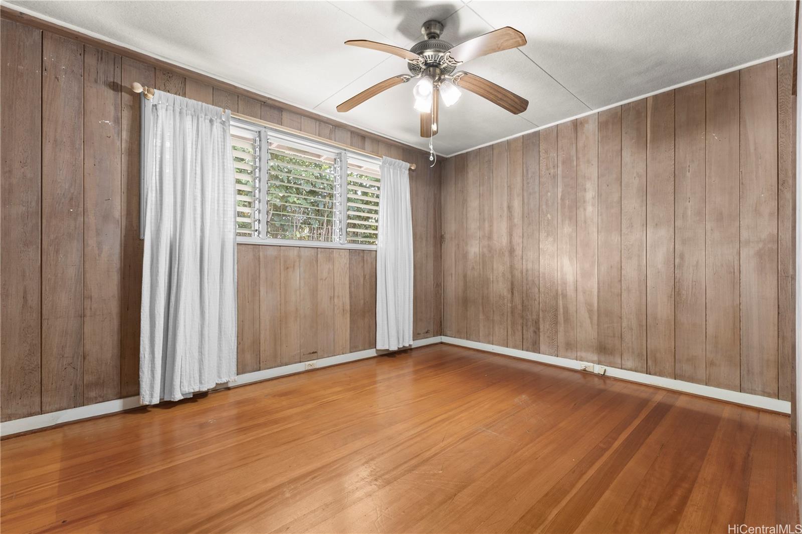 1666 A  Walea Street Wahiawa Heights, Central home - photo 17 of 24