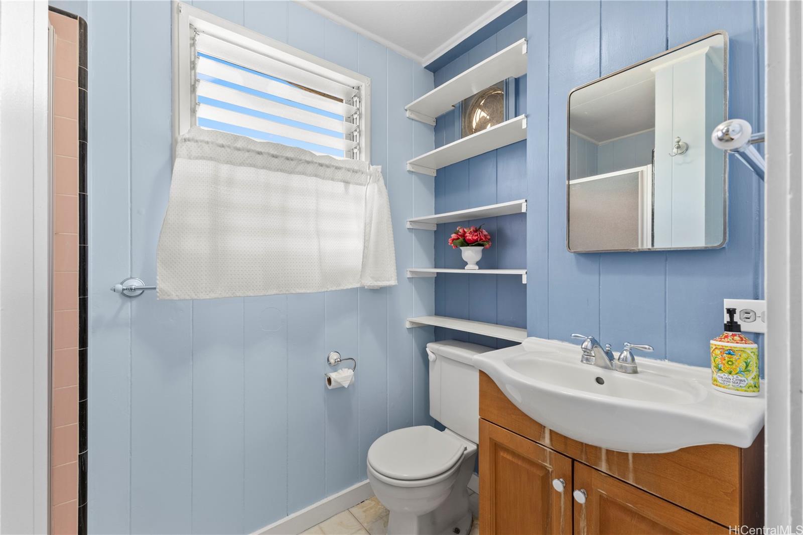 1666 A  Walea Street Wahiawa Heights, Central home - photo 20 of 24