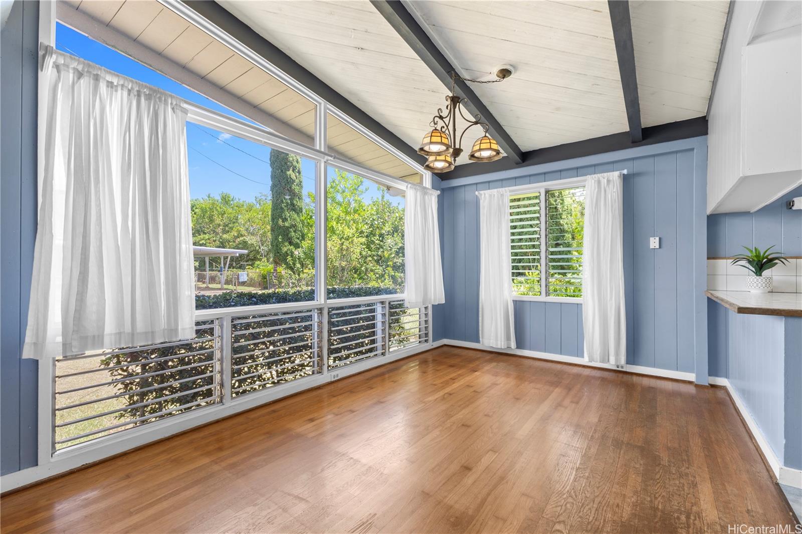 1666 A  Walea Street Wahiawa Heights, Central home - photo 7 of 24