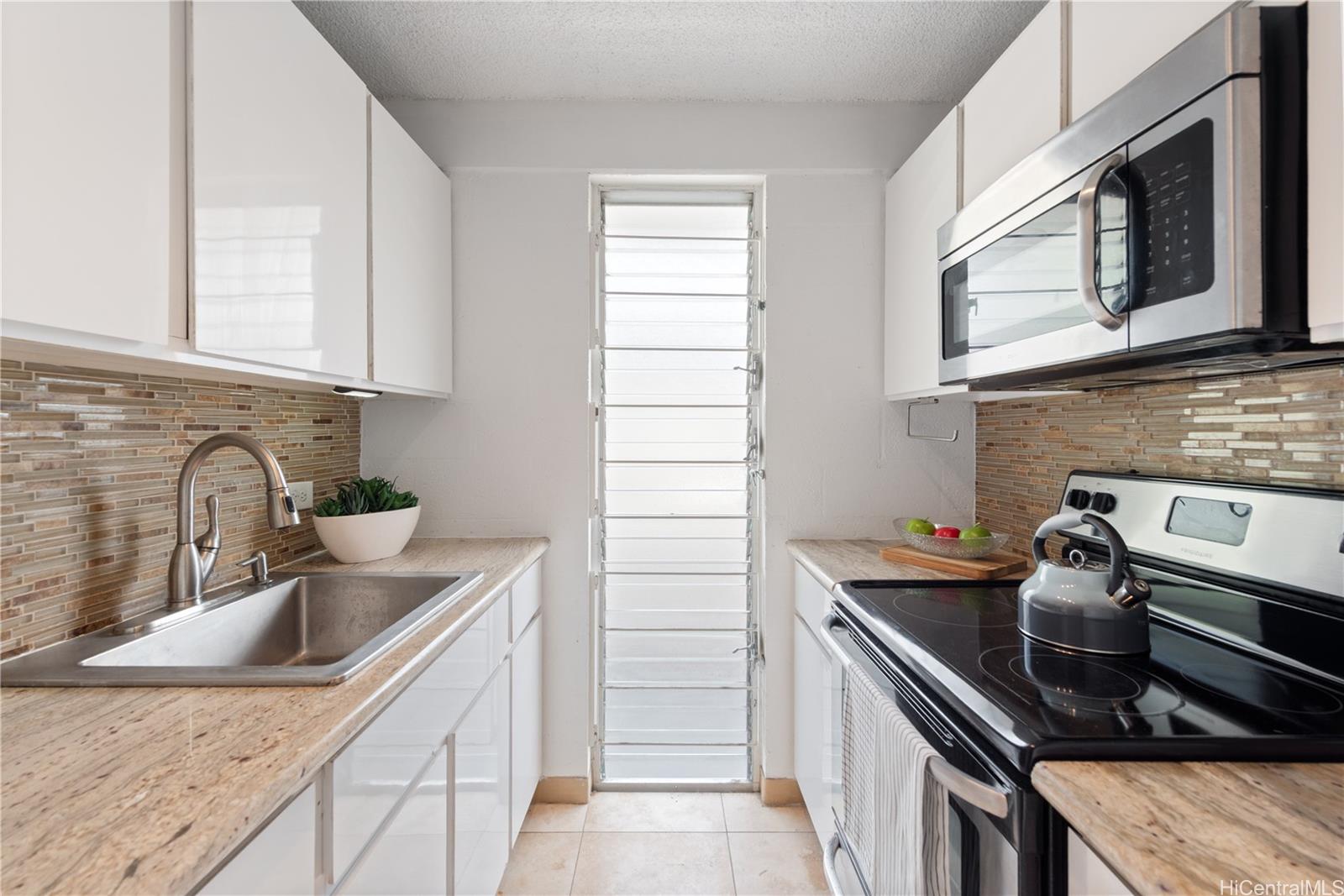 Kalakaua Sands condo # 205, Honolulu, Hawaii - photo 8 of 25