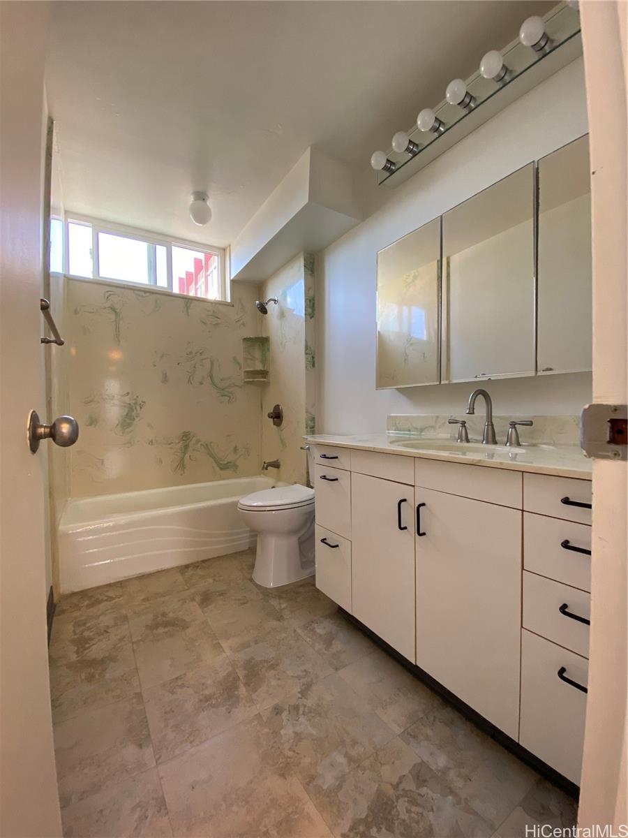 Kalakaua Sands condo # 401, Honolulu, Hawaii - photo 10 of 11