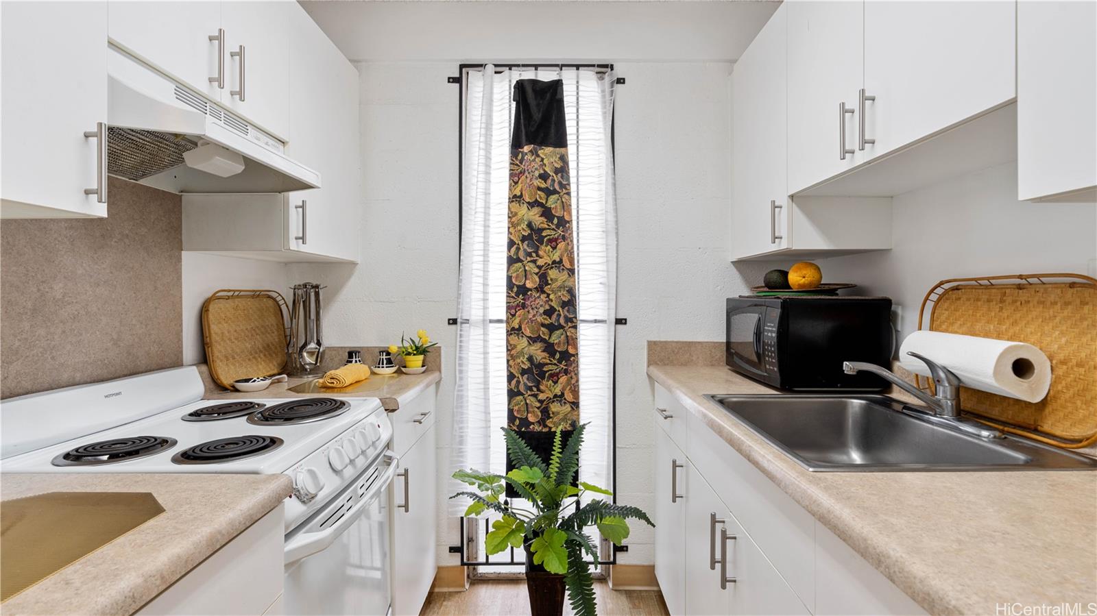 Kalakaua Sands condo # 902, Honolulu, Hawaii - photo 9 of 15