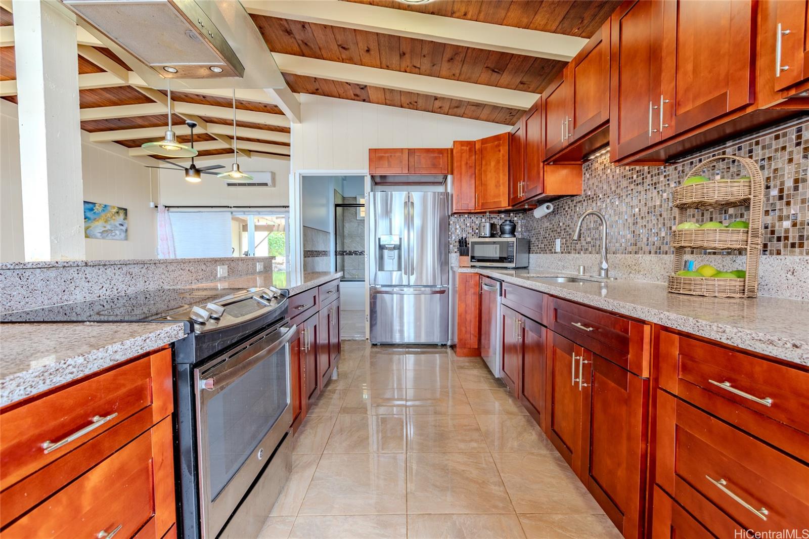 1671  Ala Amoamo Street Moanalua Gardens, Honolulu home - photo 2 of 25